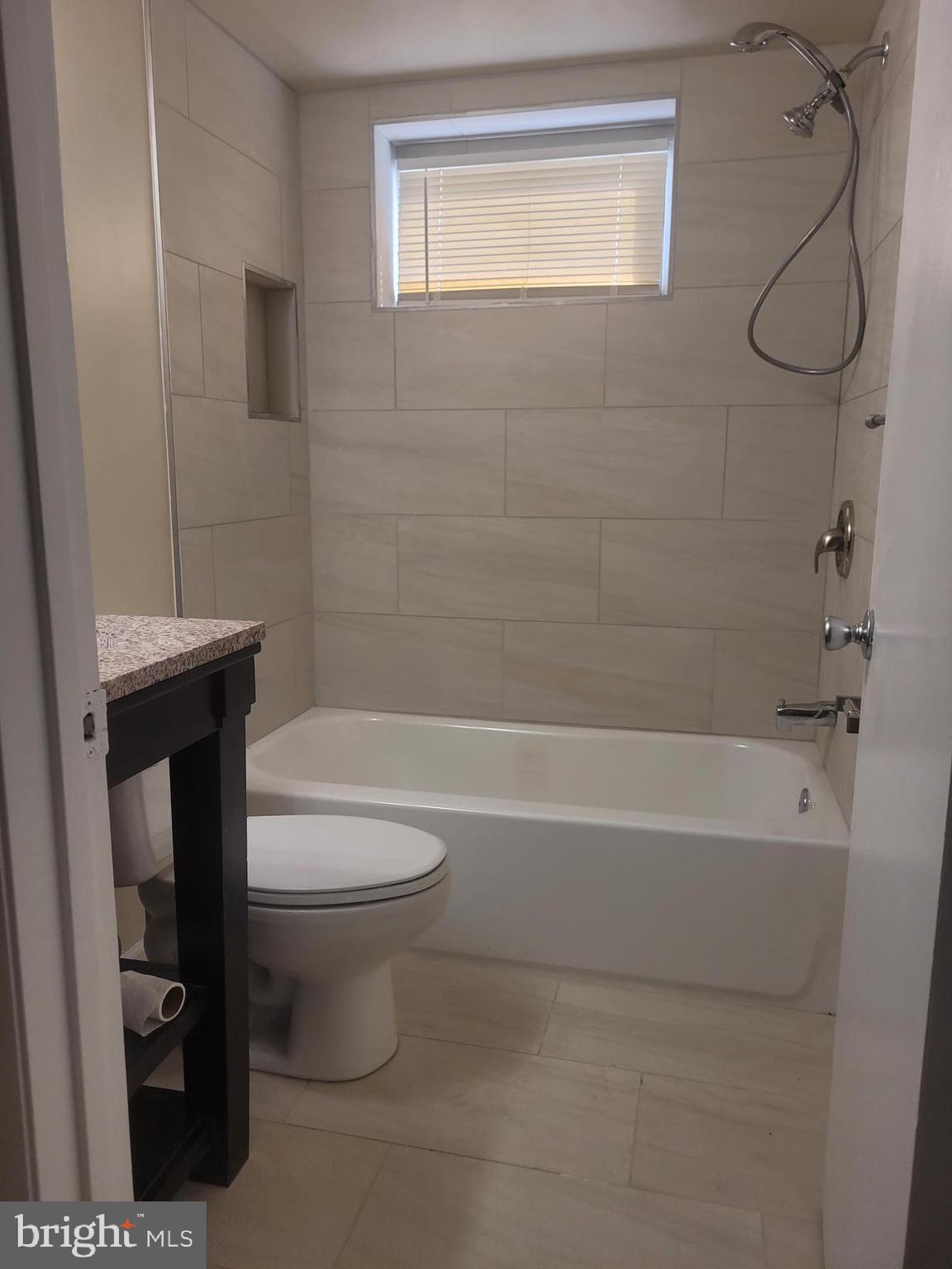 FRENCHMANS CREEK - Residential