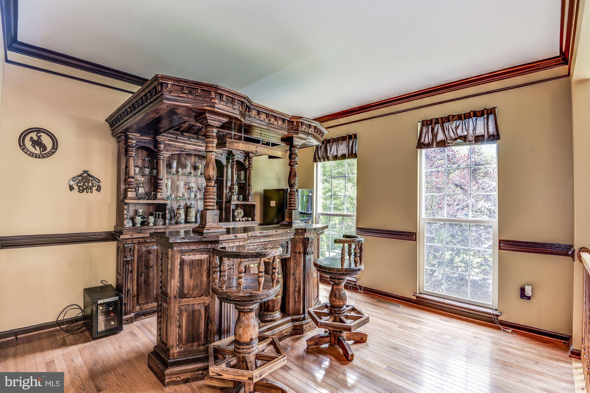 SARATOGA HUNT - Residential