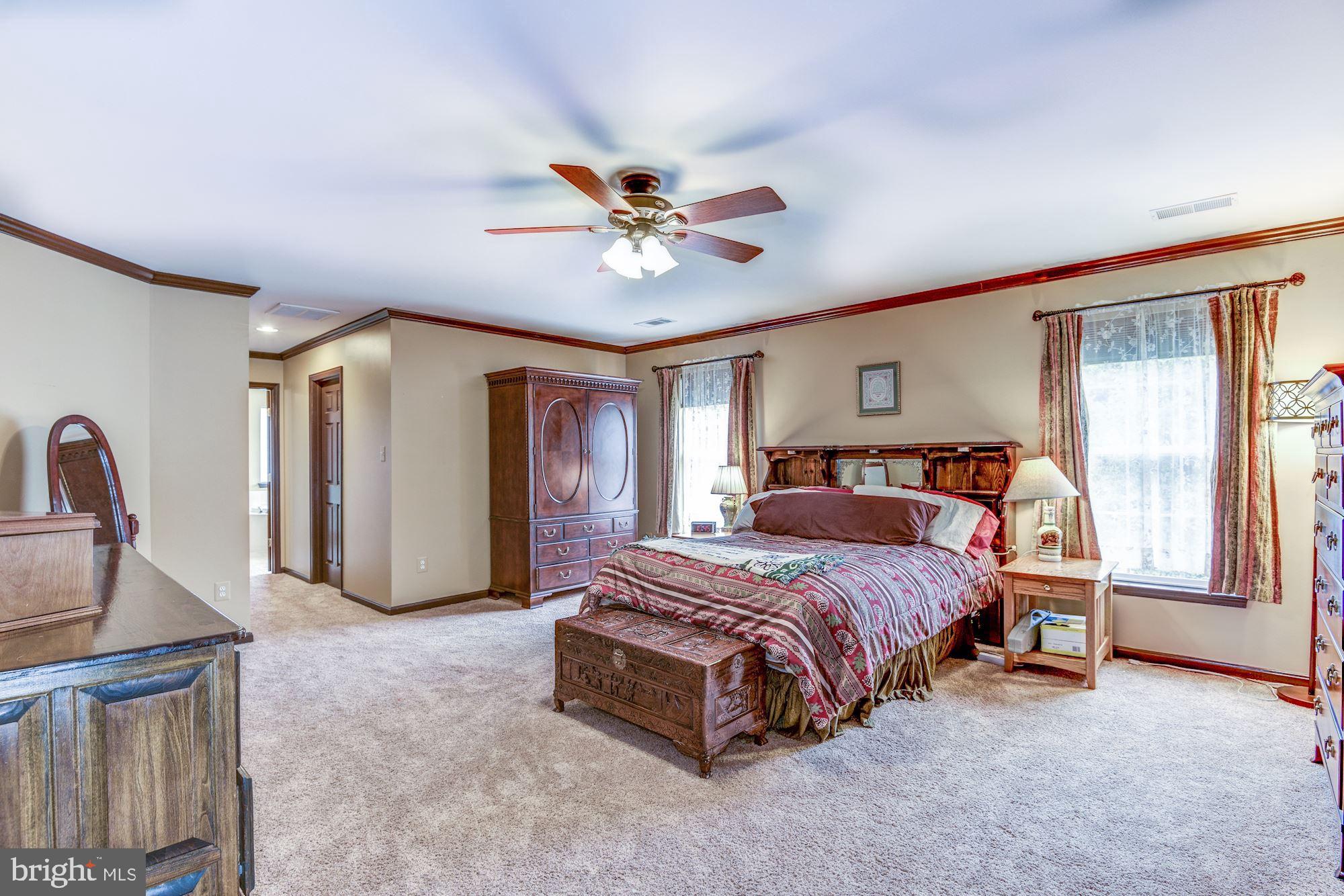 SARATOGA HUNT - Residential