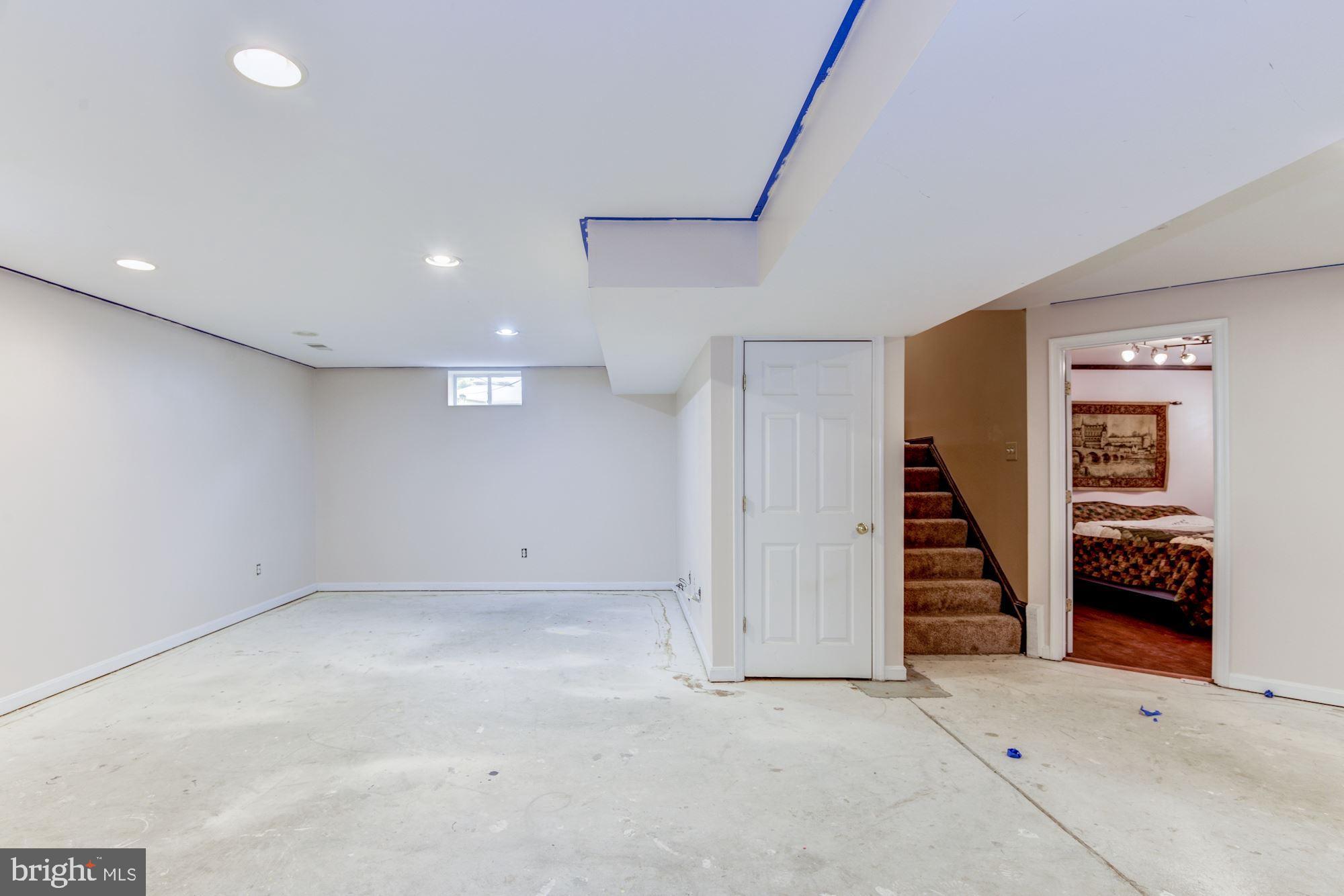 SARATOGA HUNT - Residential