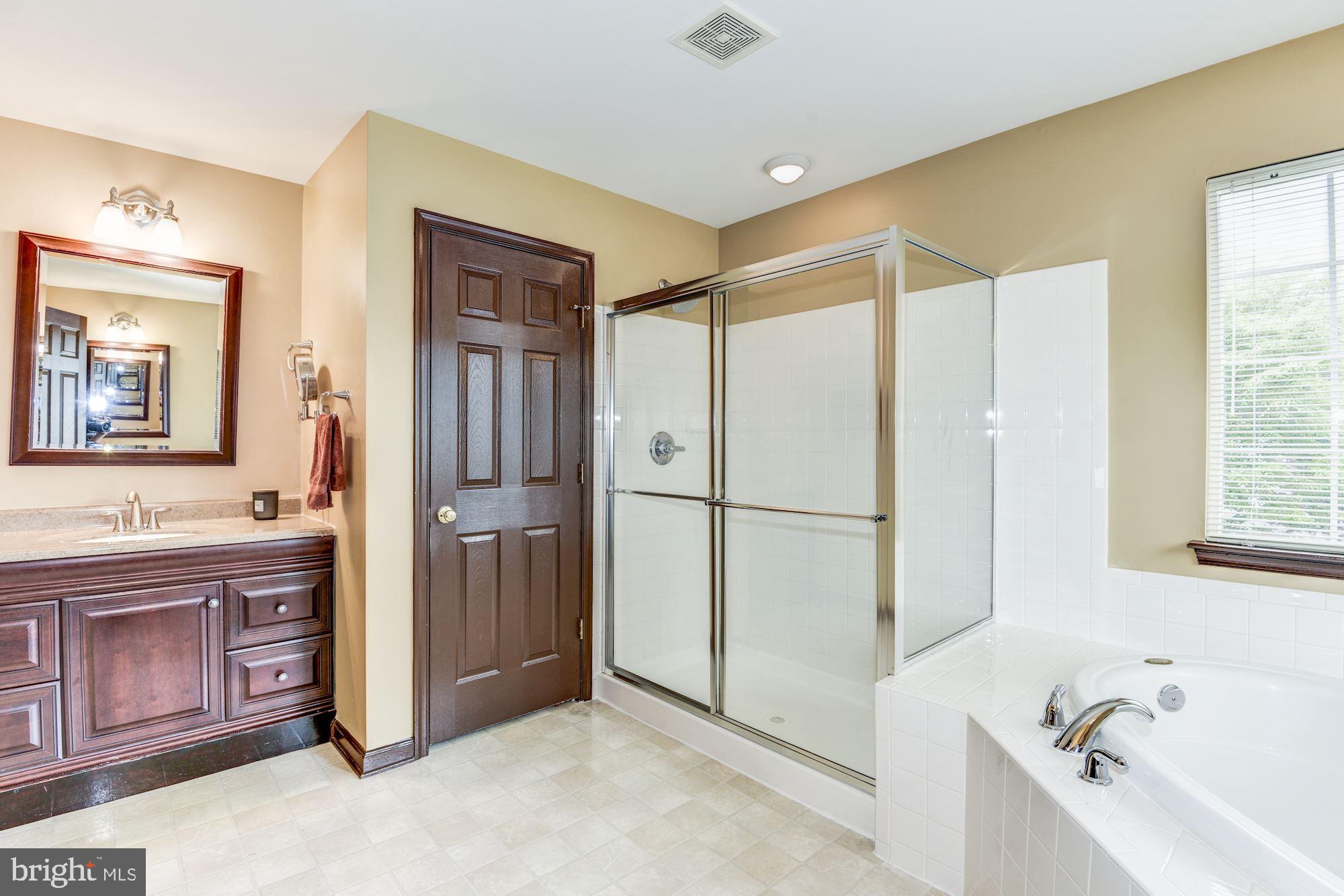 SARATOGA HUNT - Residential