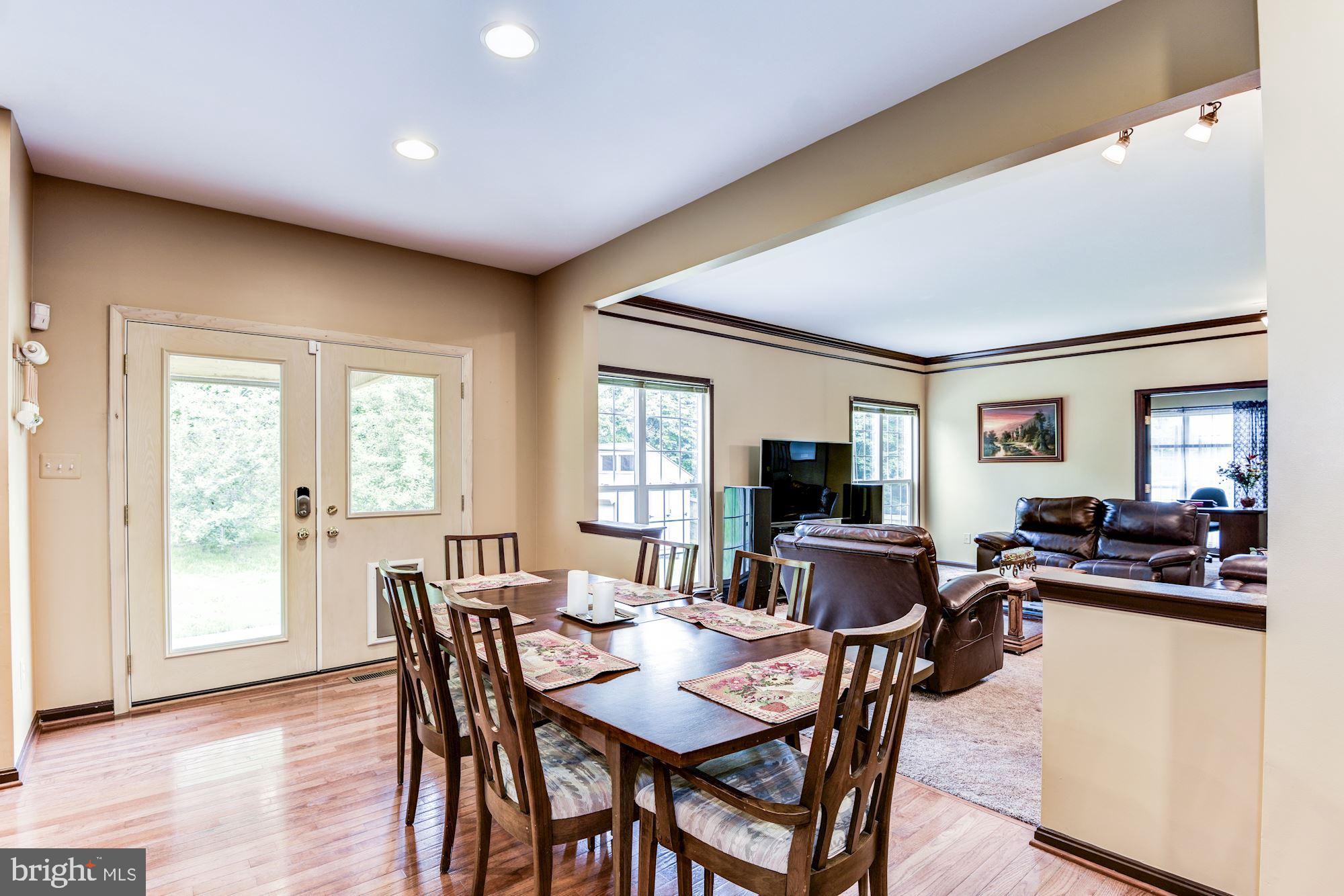 SARATOGA HUNT - Residential