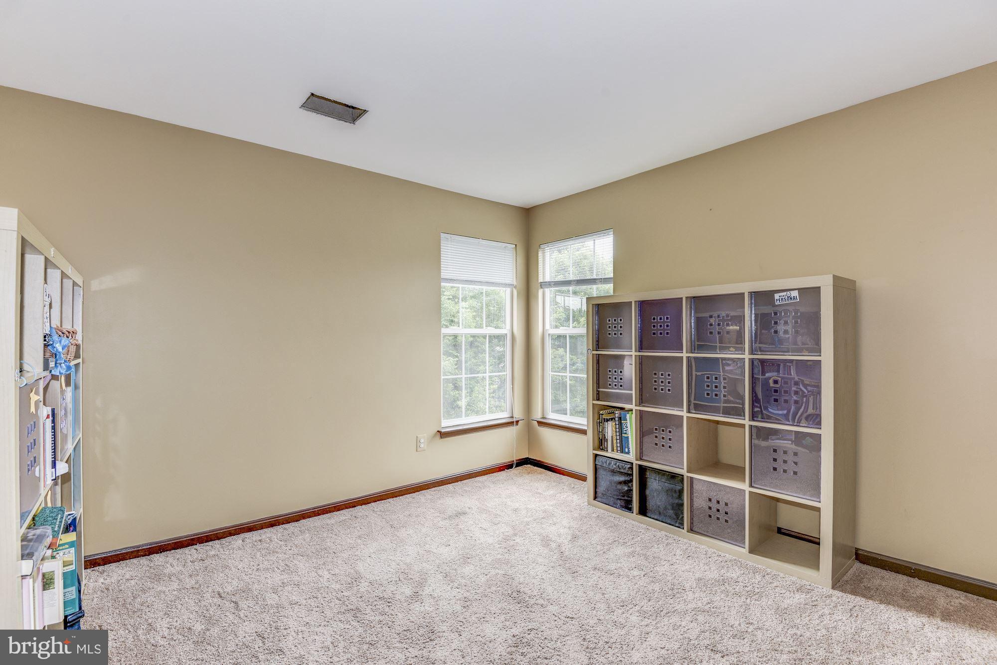 SARATOGA HUNT - Residential