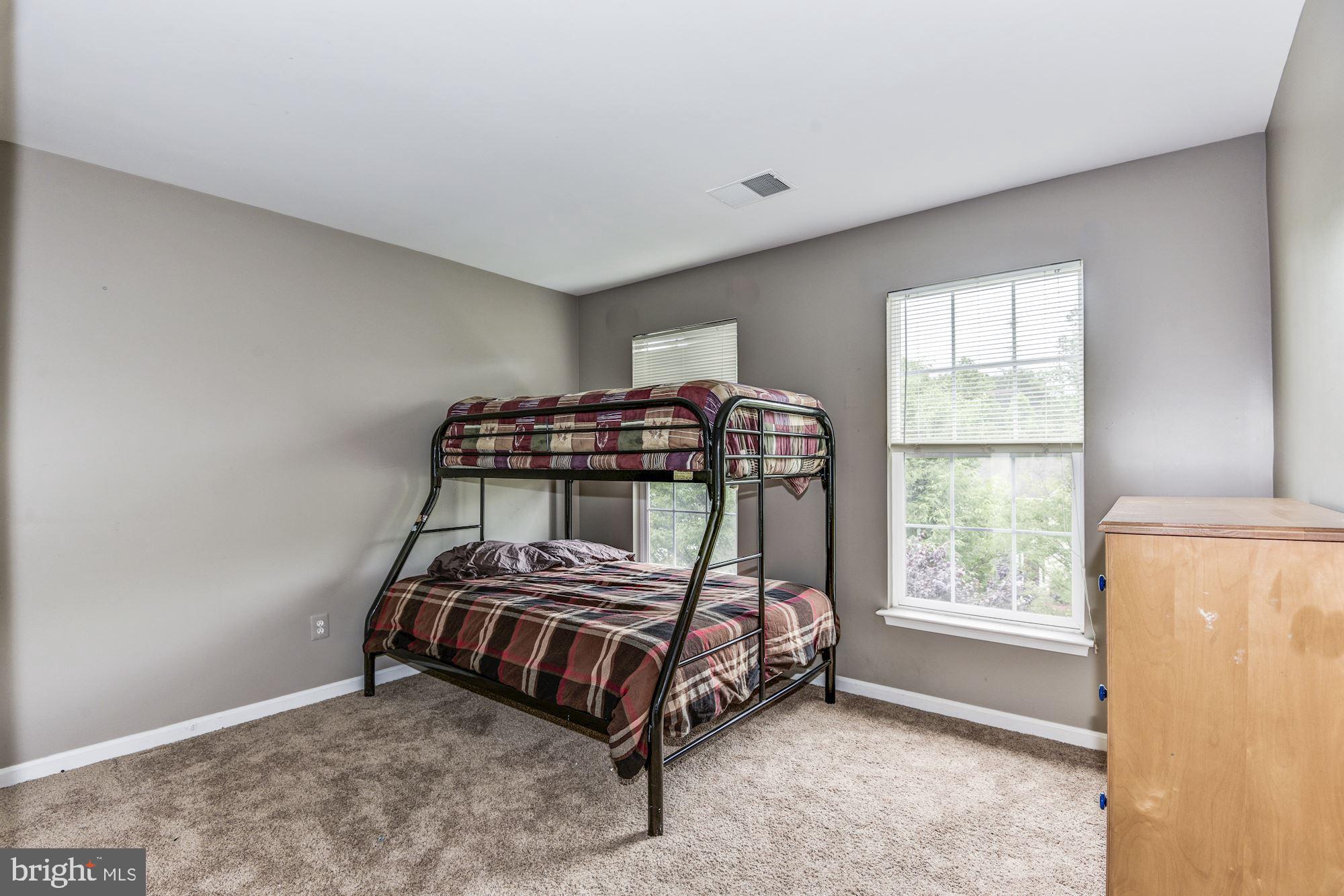 SARATOGA HUNT - Residential