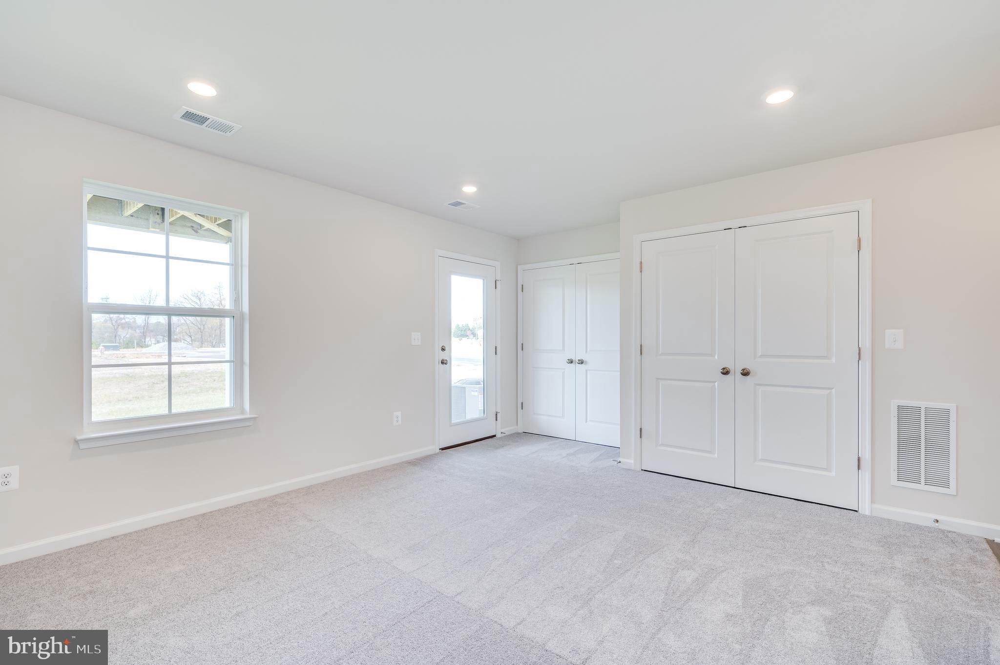 WILLOW GLEN - Residential Lease