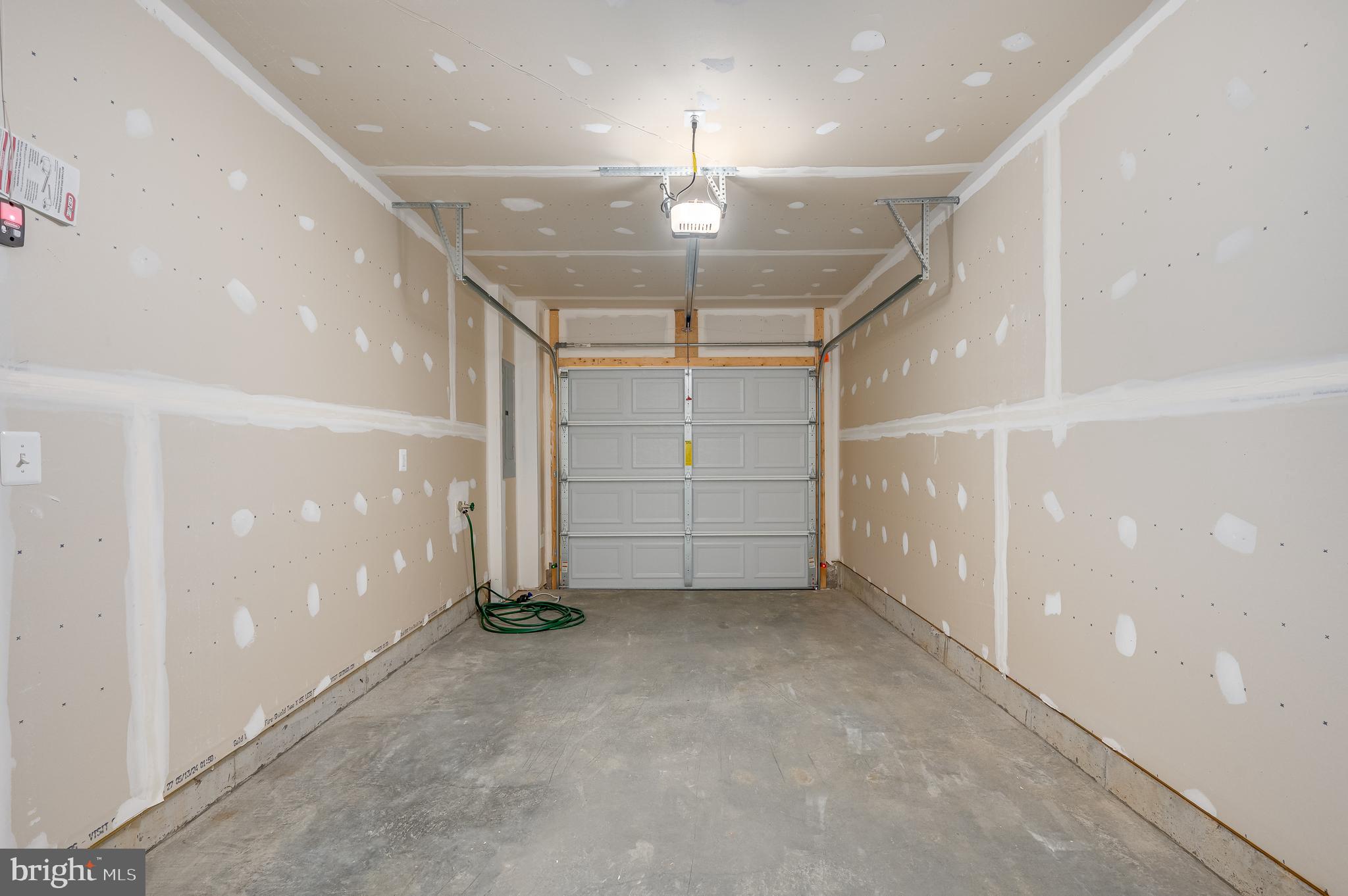 WILLOW GLEN - Residential Lease