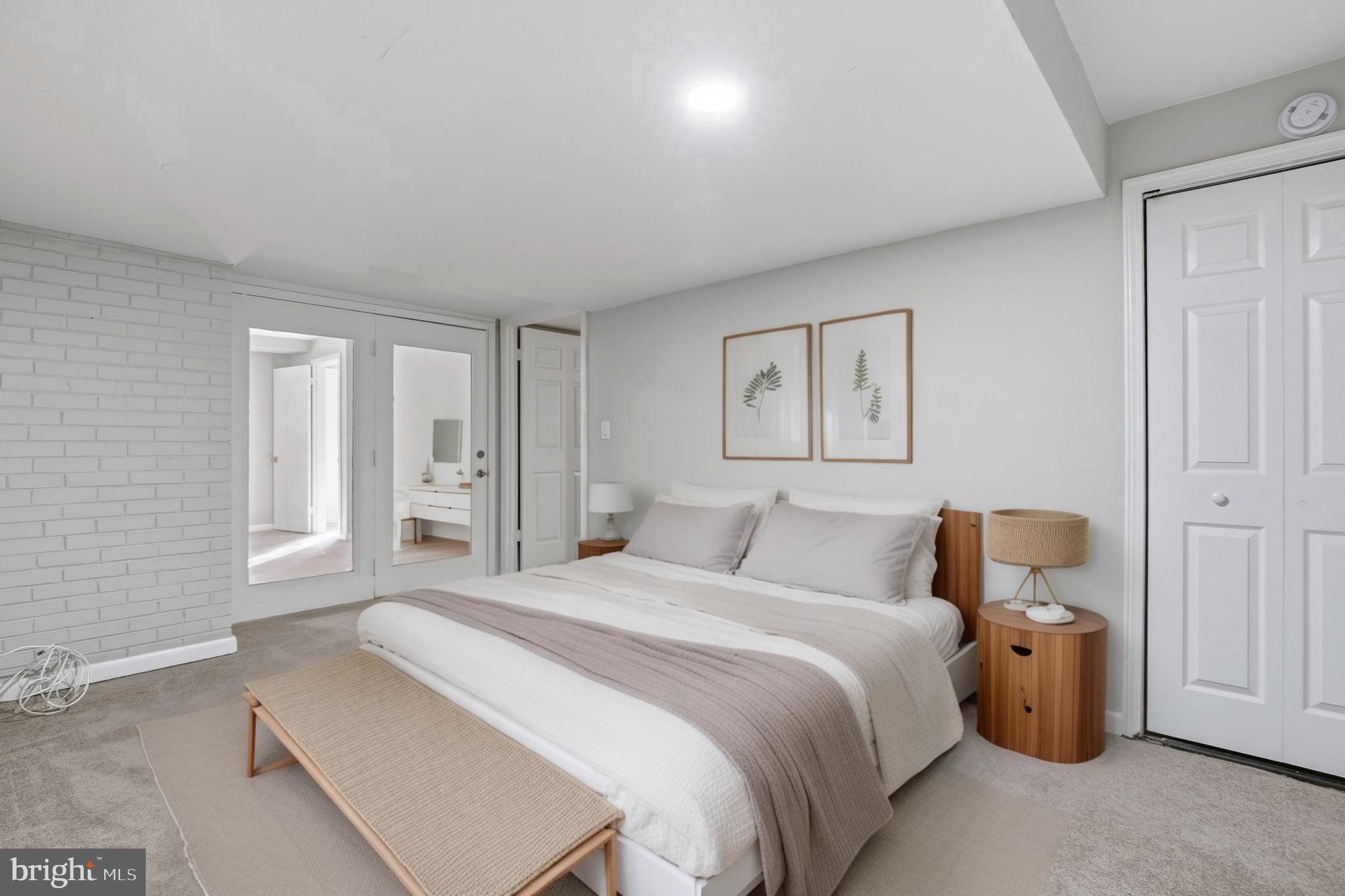 HIGH POINT - Residential