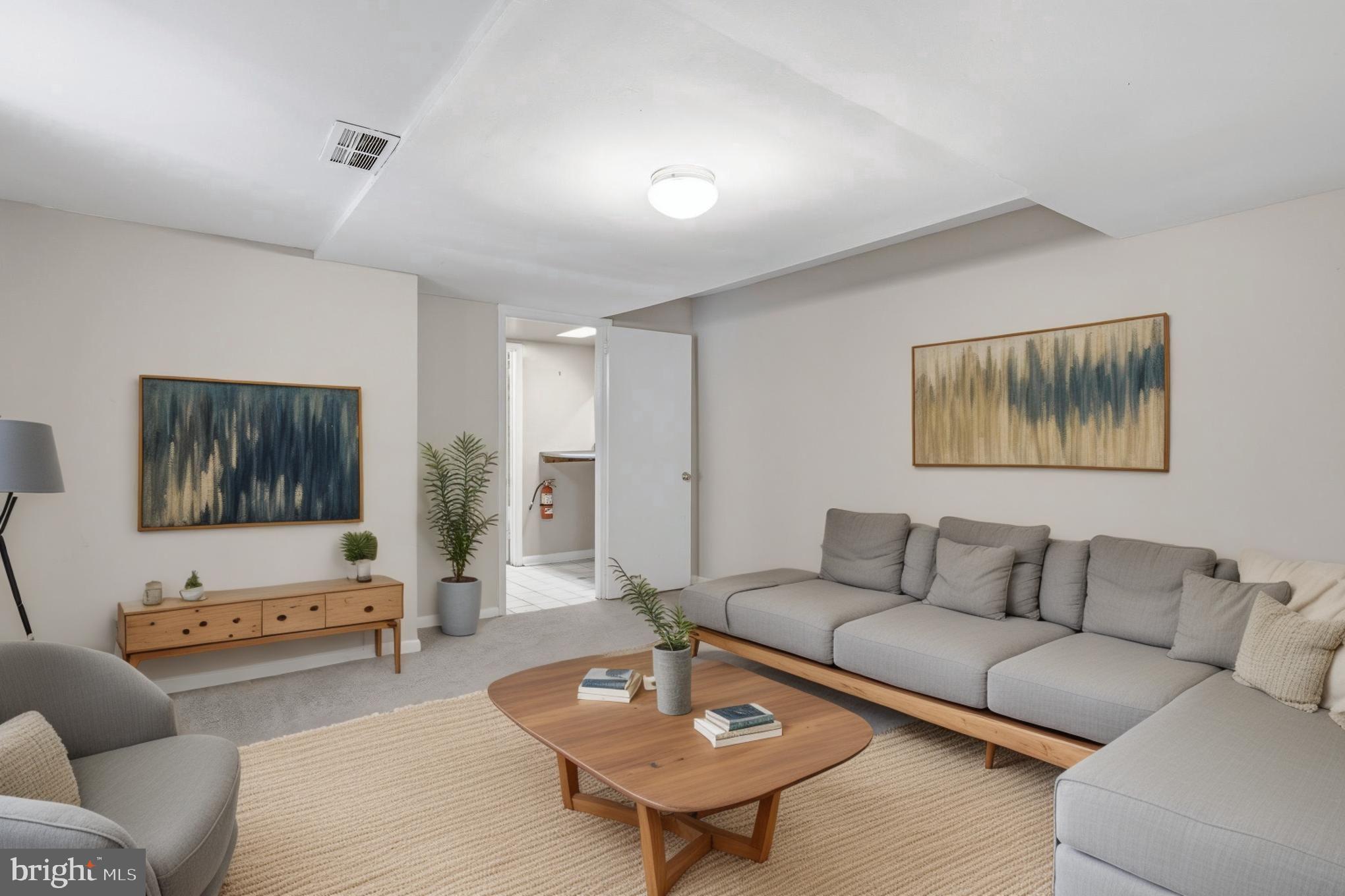 HIGH POINT - Residential