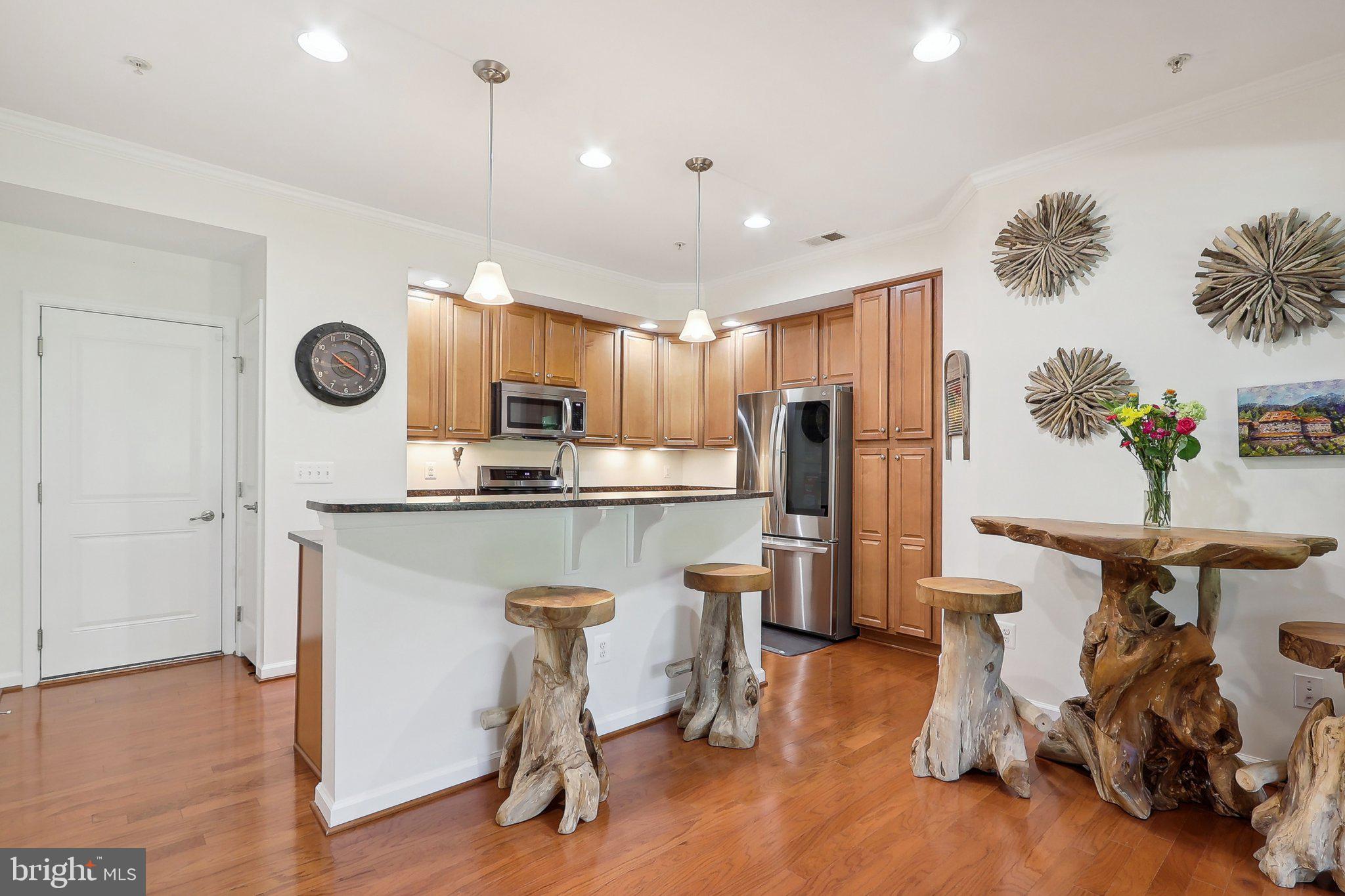 MORLEY CORNER - Residential