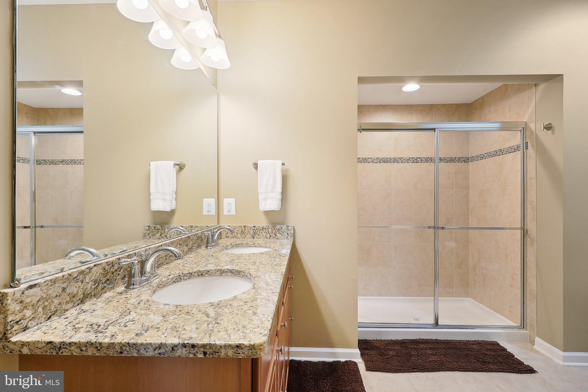 MORLEY CORNER - Residential