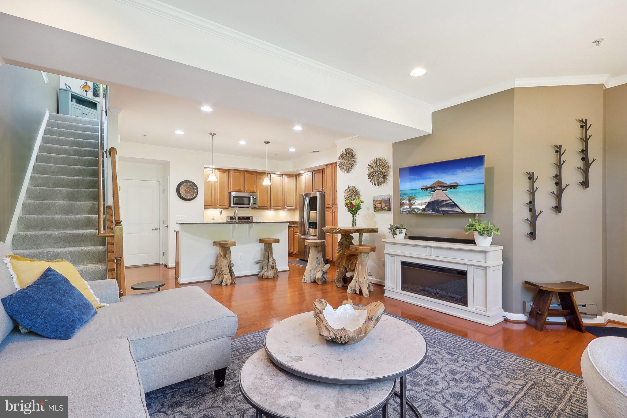 MORLEY CORNER - Residential