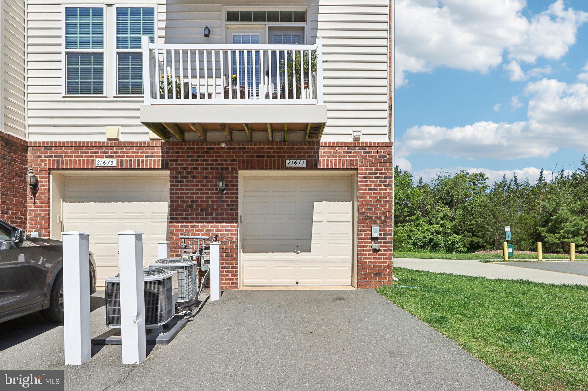 MORLEY CORNER - Residential