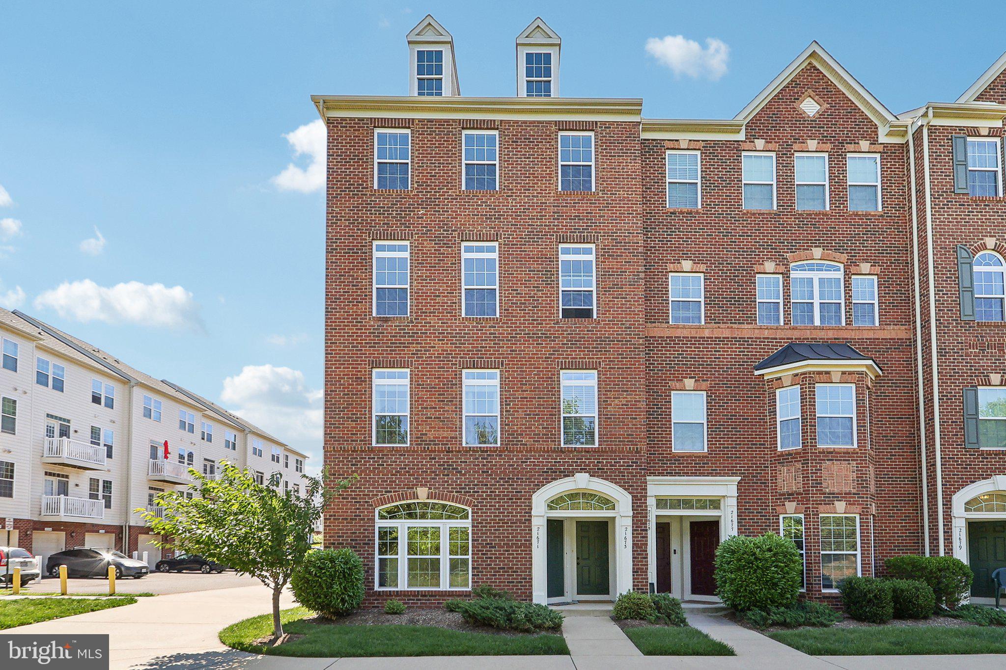 MORLEY CORNER - Residential