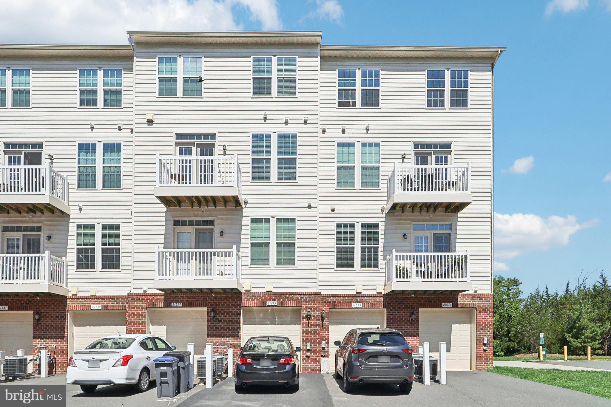 MORLEY CORNER - Residential