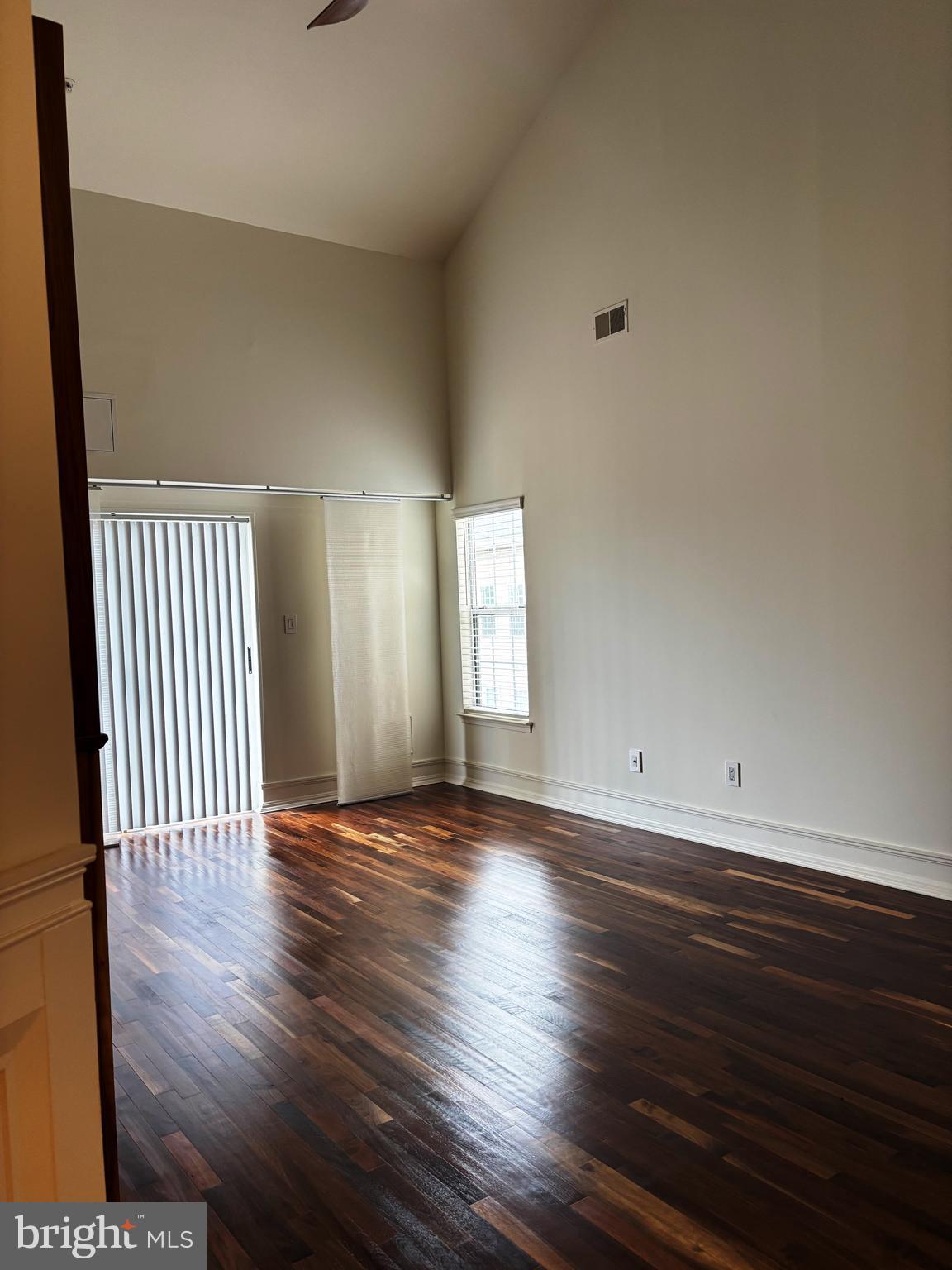 SUMMERHOUSE CONDO - Residential