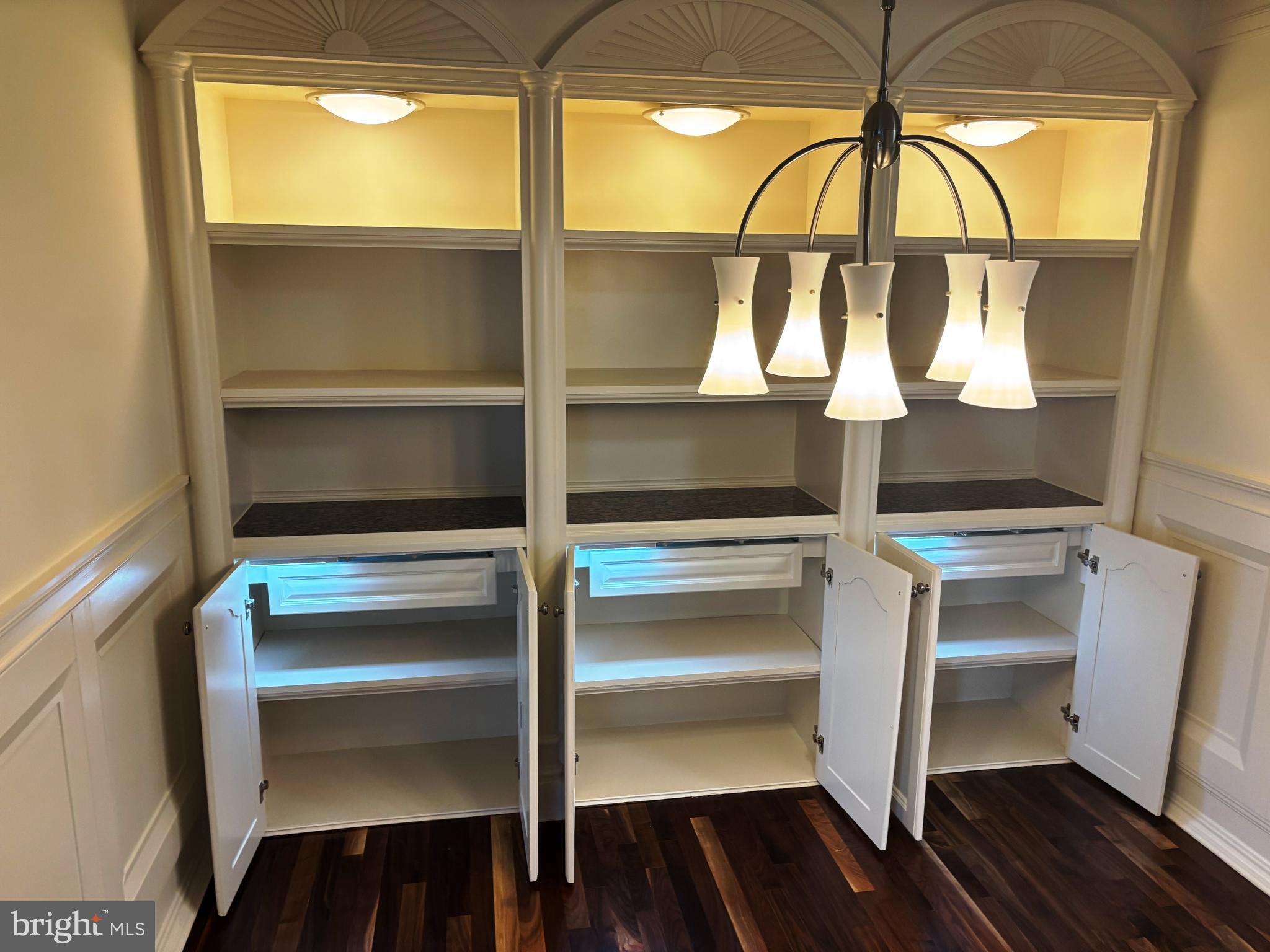 SUMMERHOUSE CONDO - Residential