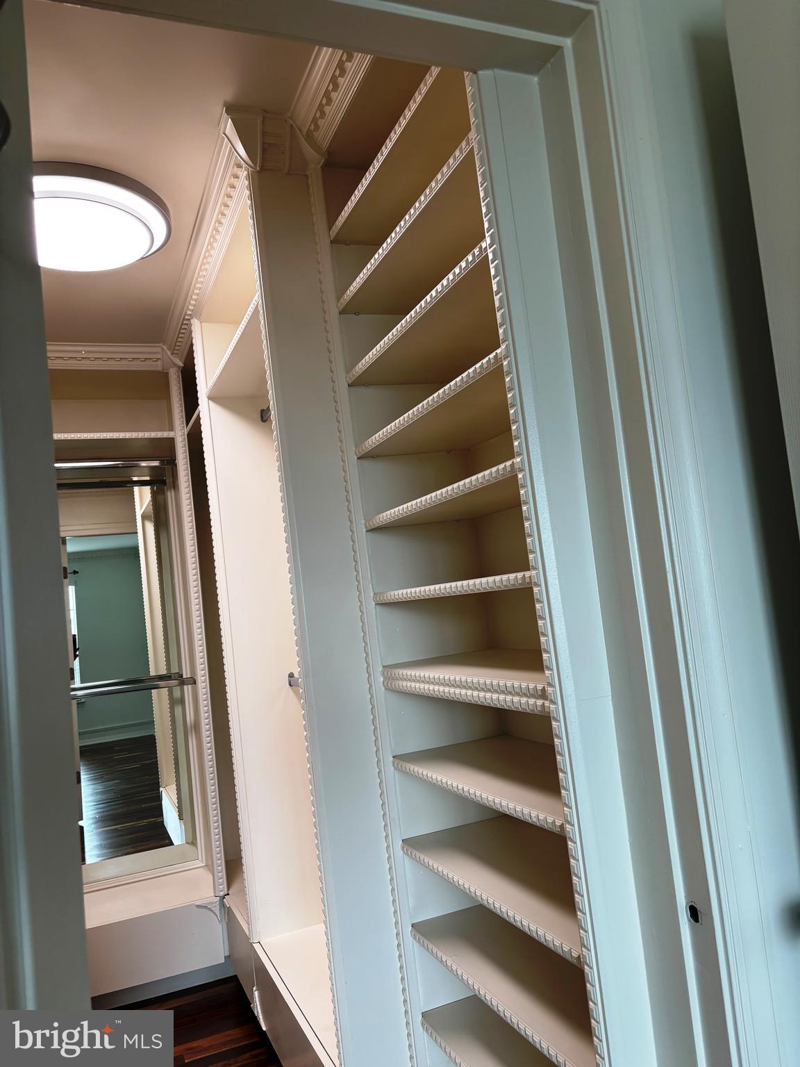 SUMMERHOUSE CONDO - Residential