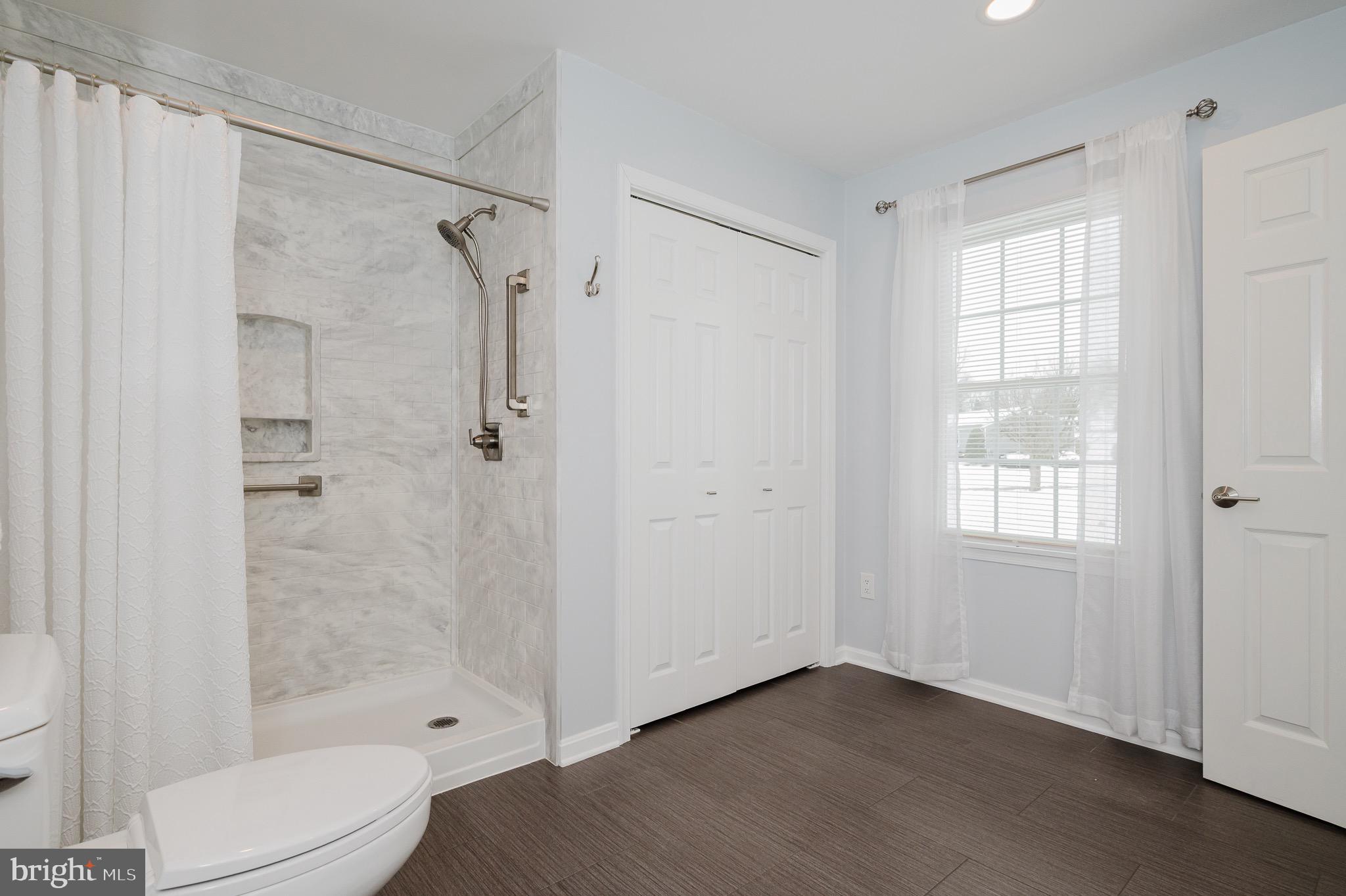 STRAWBERRY FIELDS - Residential