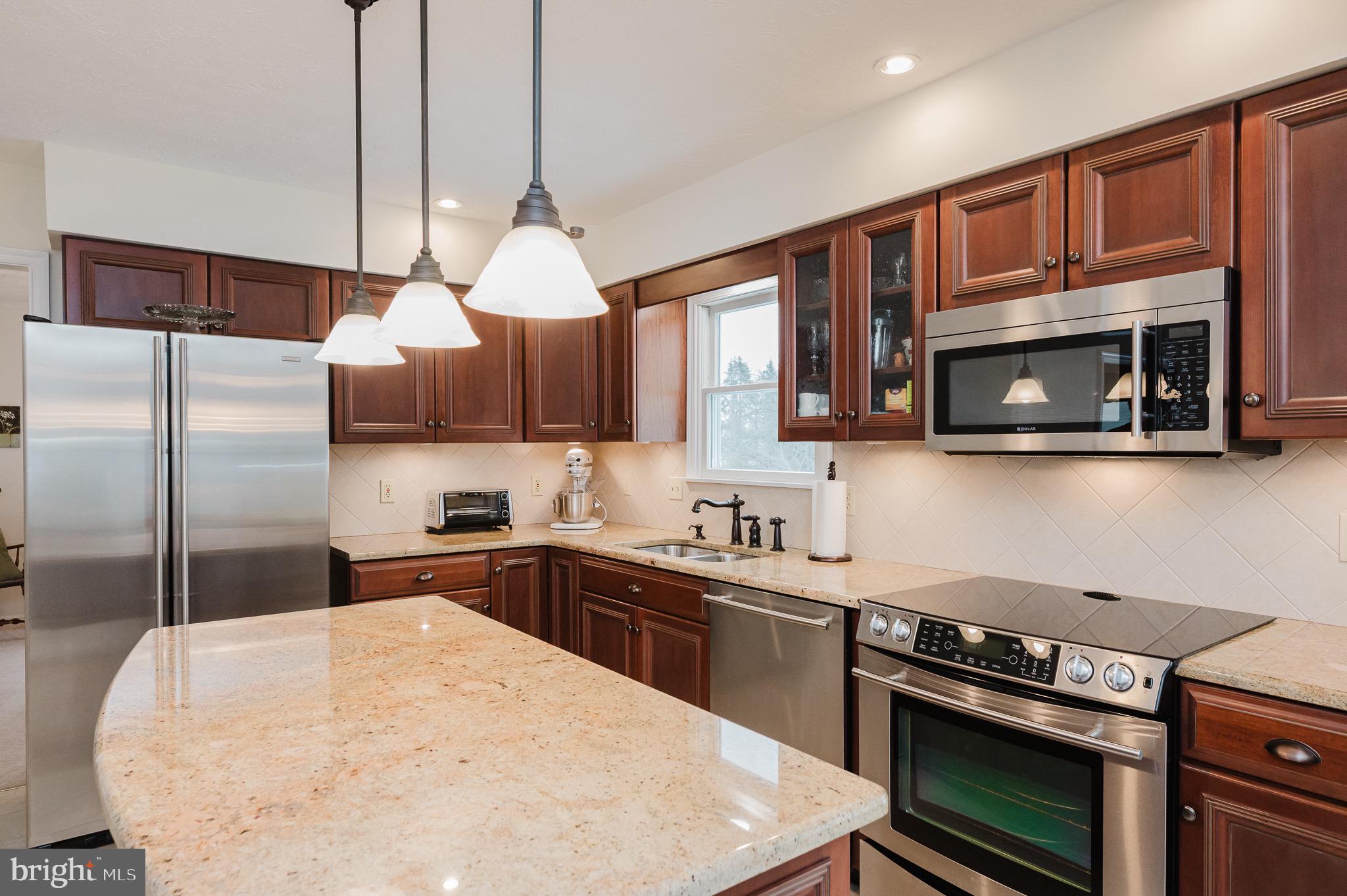 STRAWBERRY FIELDS - Residential