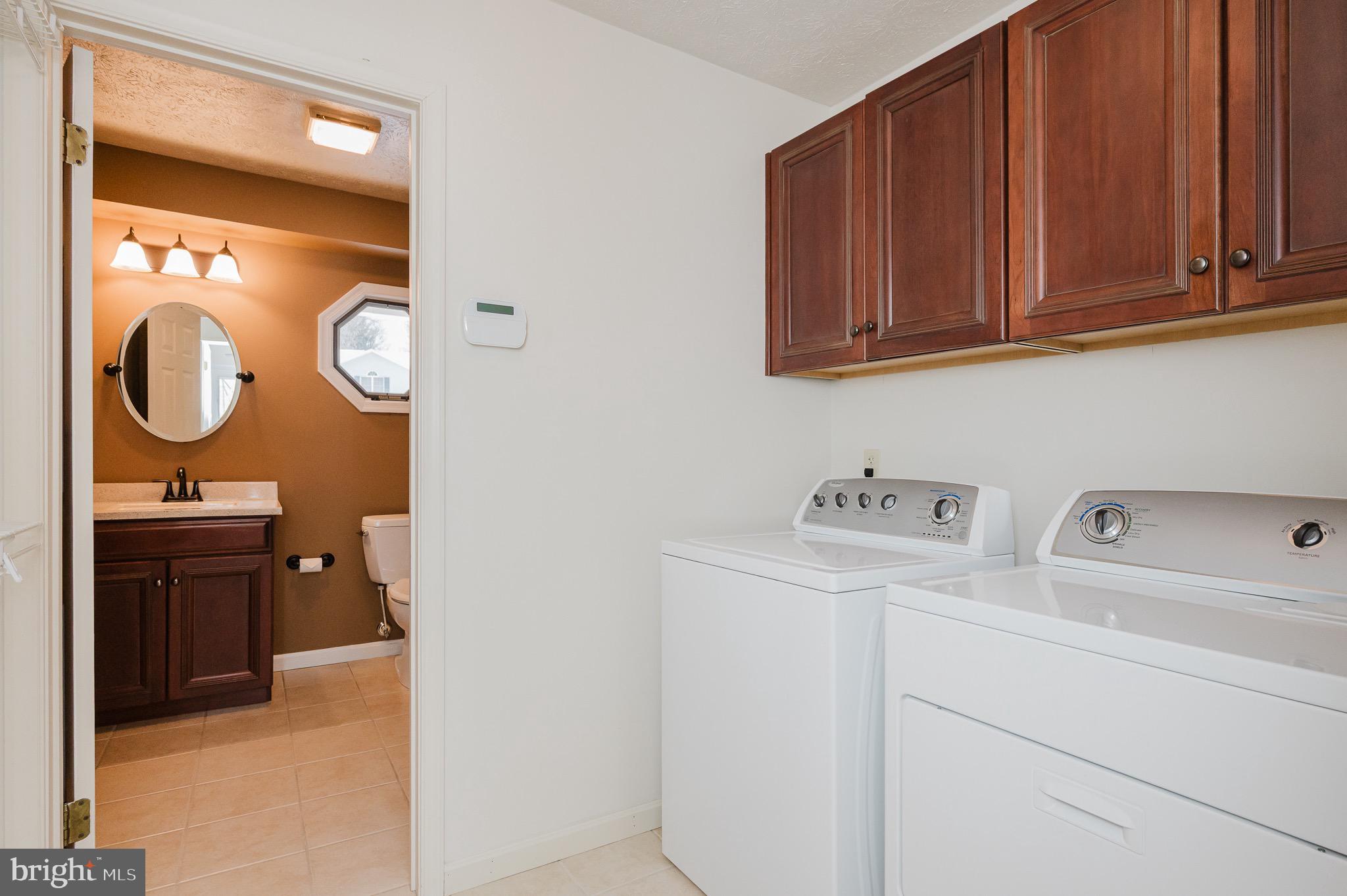 STRAWBERRY FIELDS - Residential