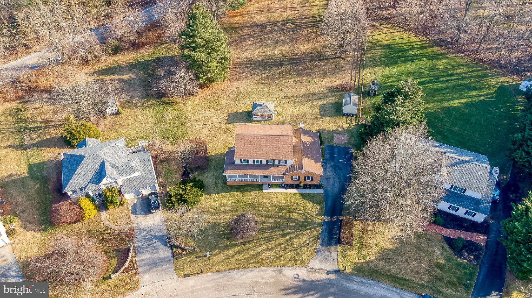 STRAWBERRY FIELDS - Residential