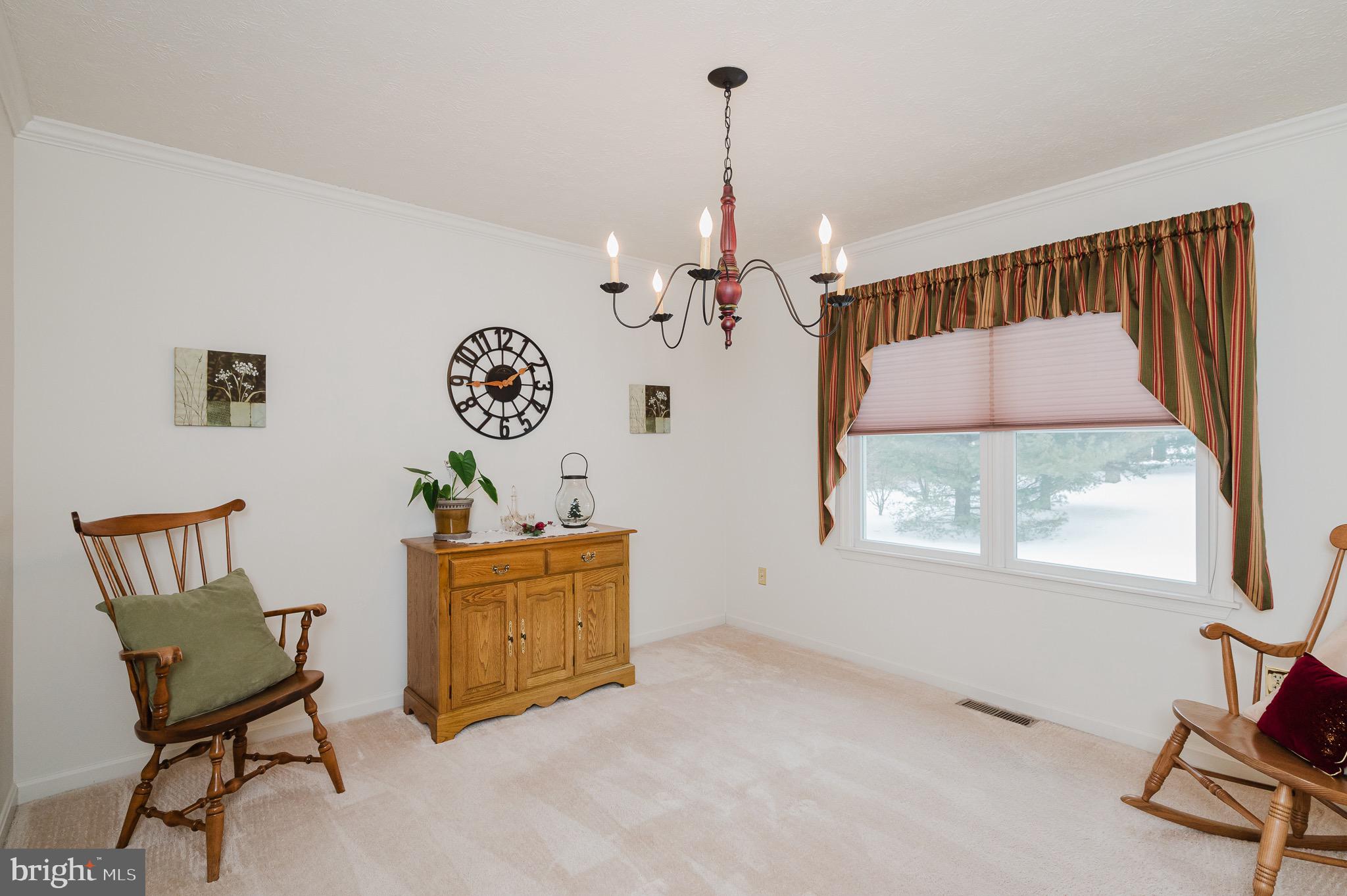 STRAWBERRY FIELDS - Residential