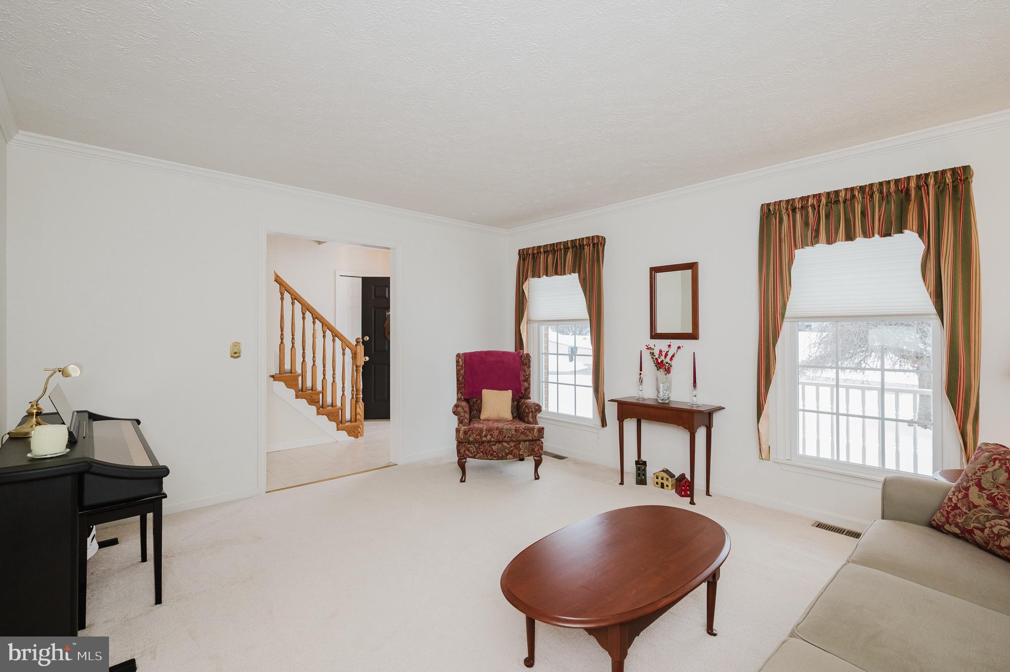 STRAWBERRY FIELDS - Residential