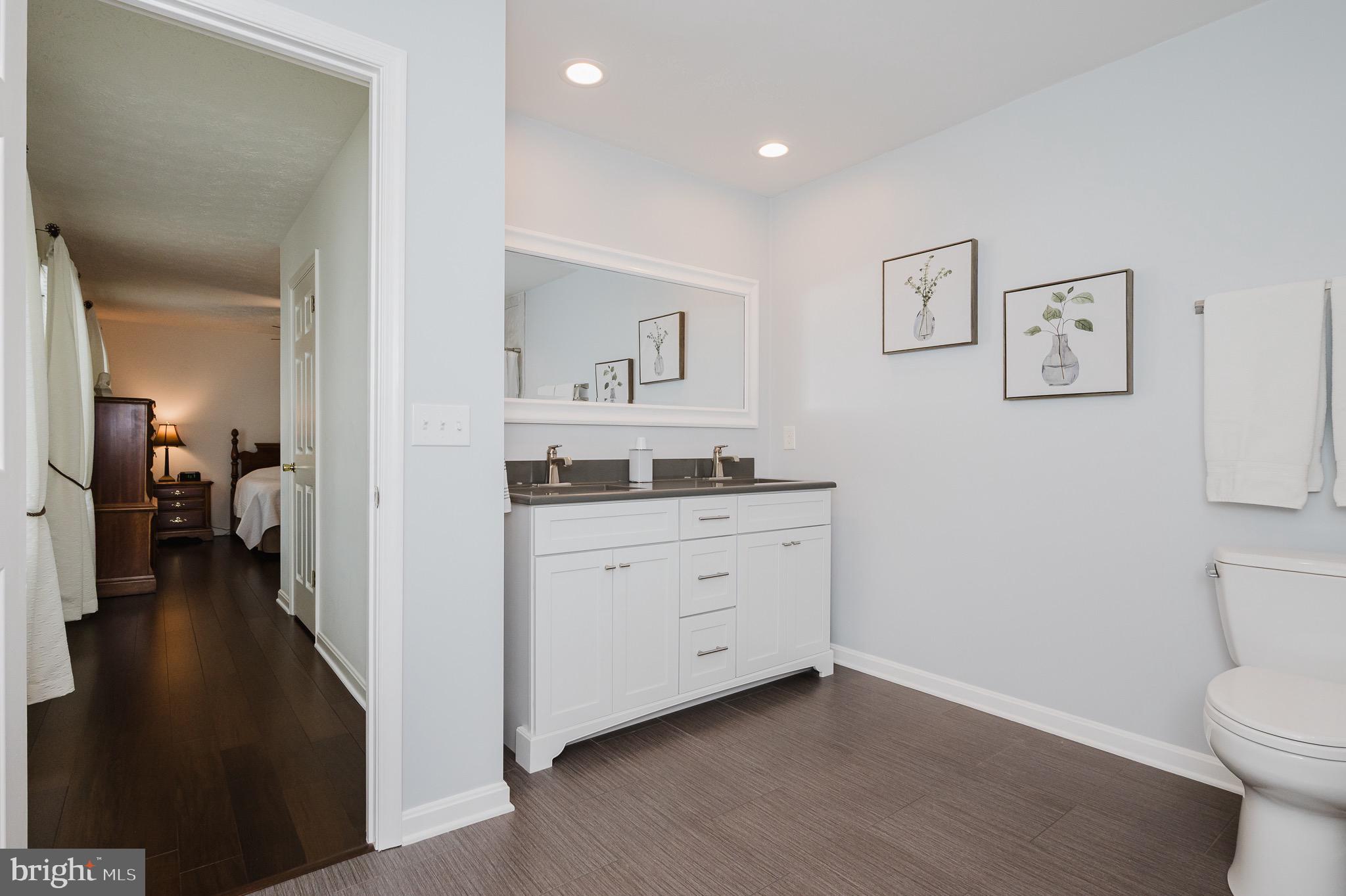 STRAWBERRY FIELDS - Residential