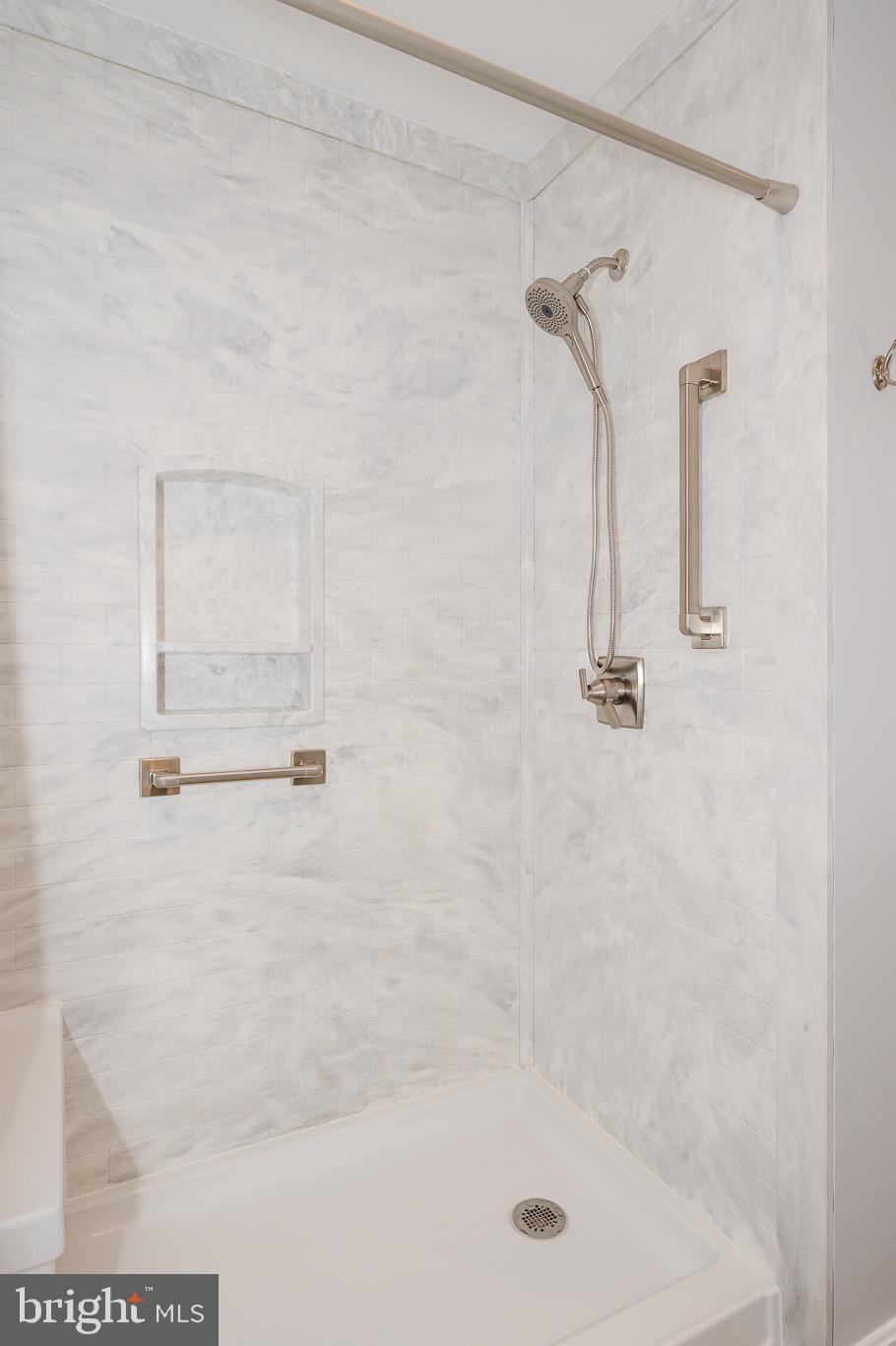 STRAWBERRY FIELDS - Residential