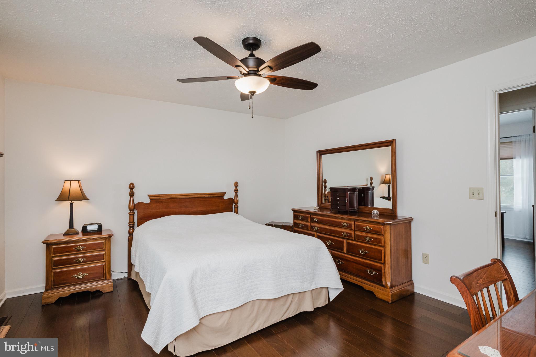 STRAWBERRY FIELDS - Residential