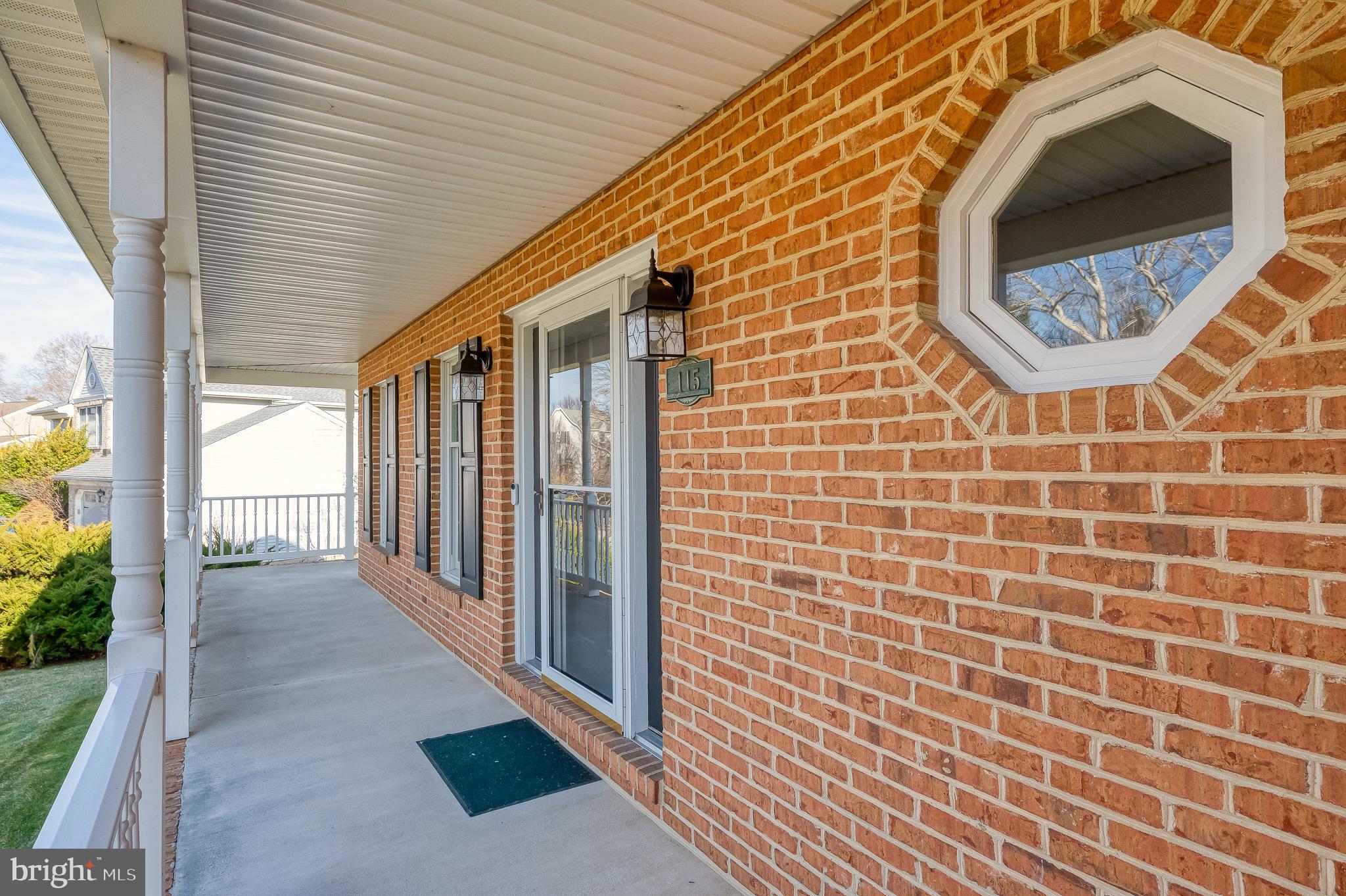 STRAWBERRY FIELDS - Residential