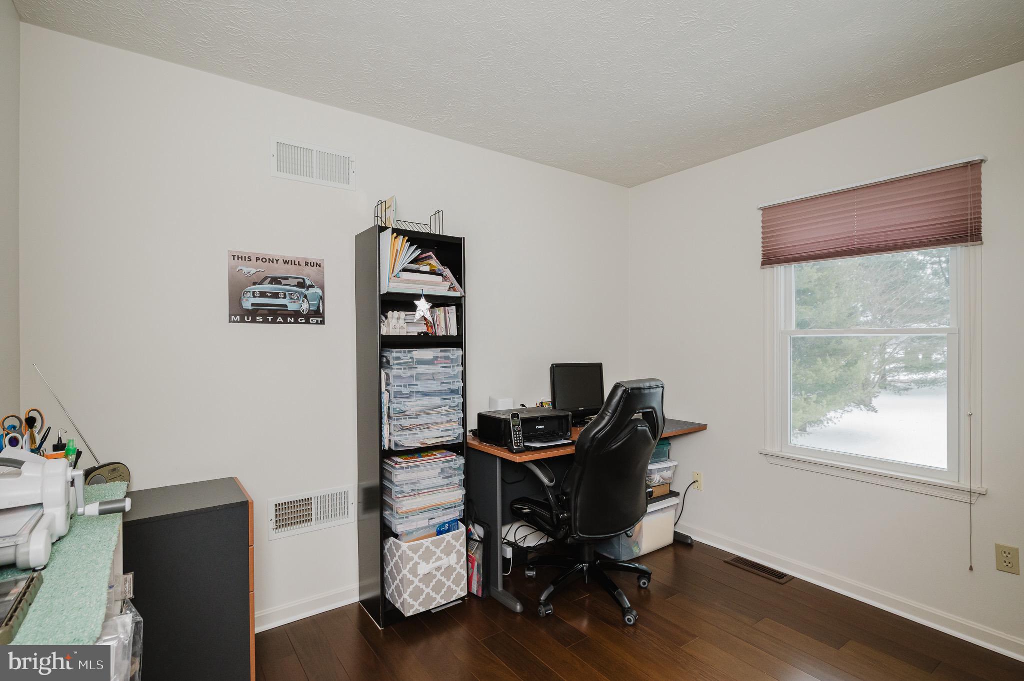 STRAWBERRY FIELDS - Residential