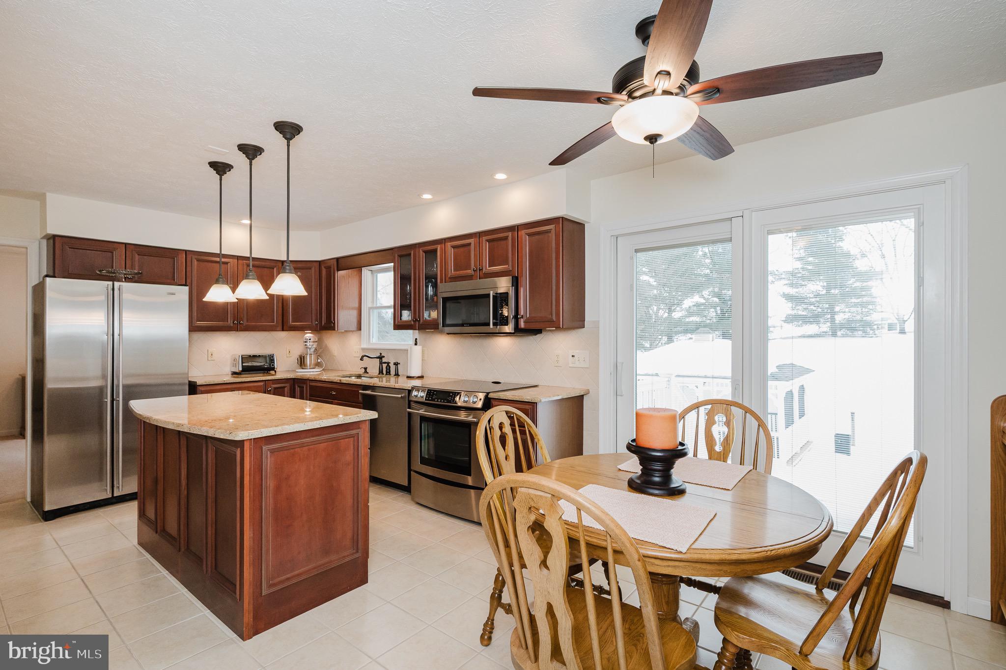 STRAWBERRY FIELDS - Residential