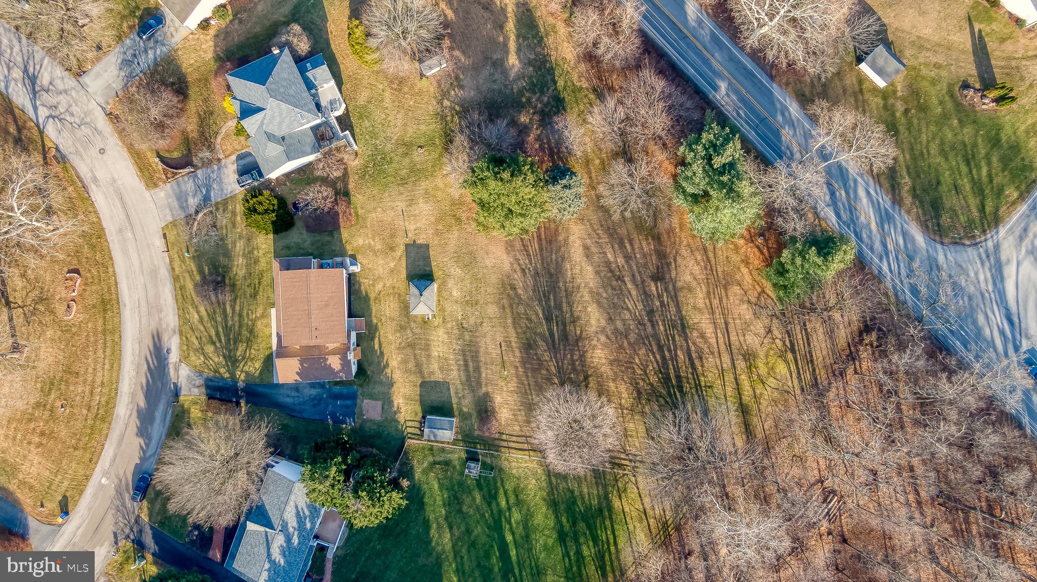 STRAWBERRY FIELDS - Residential