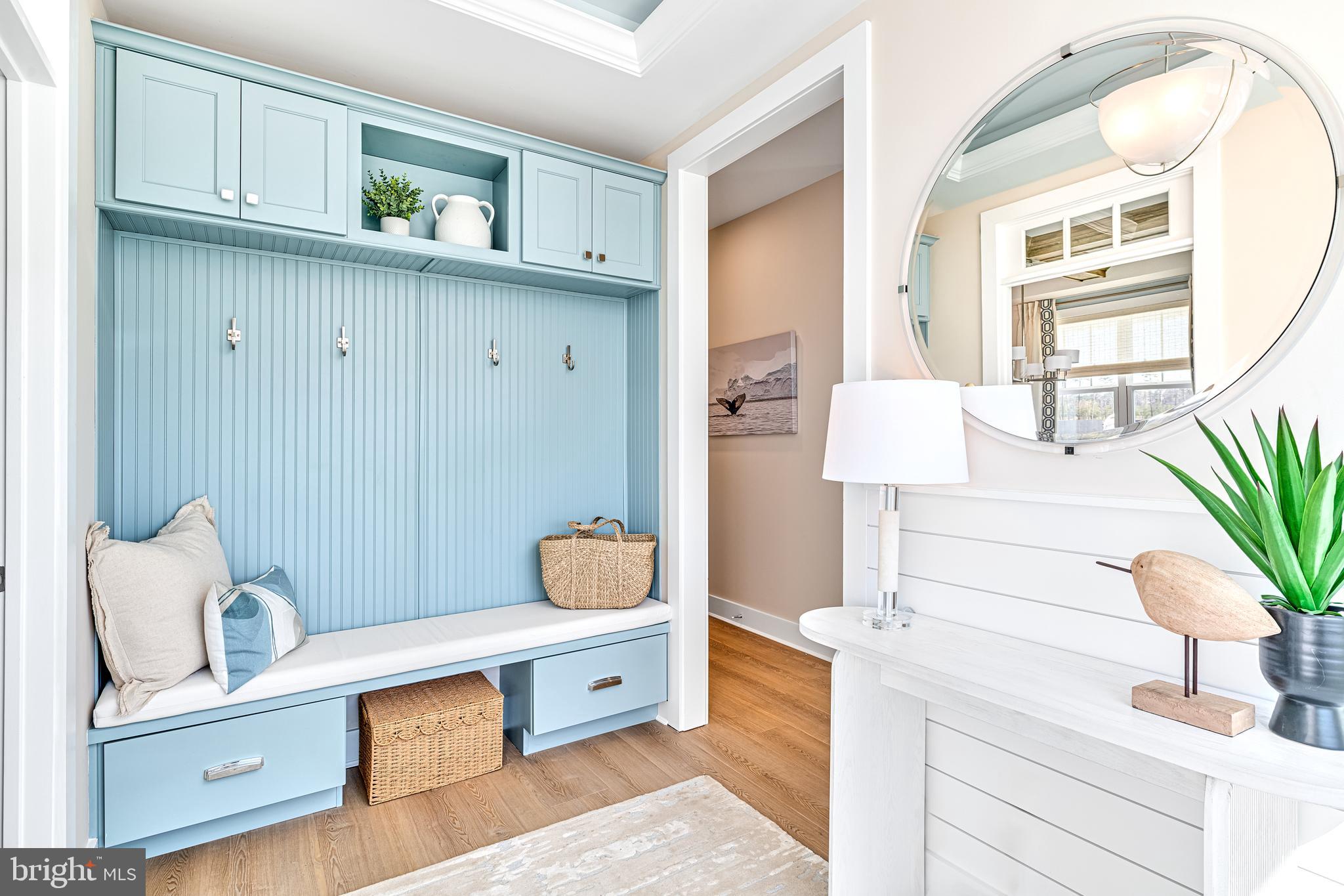 CHANNEL POINTE - Residential