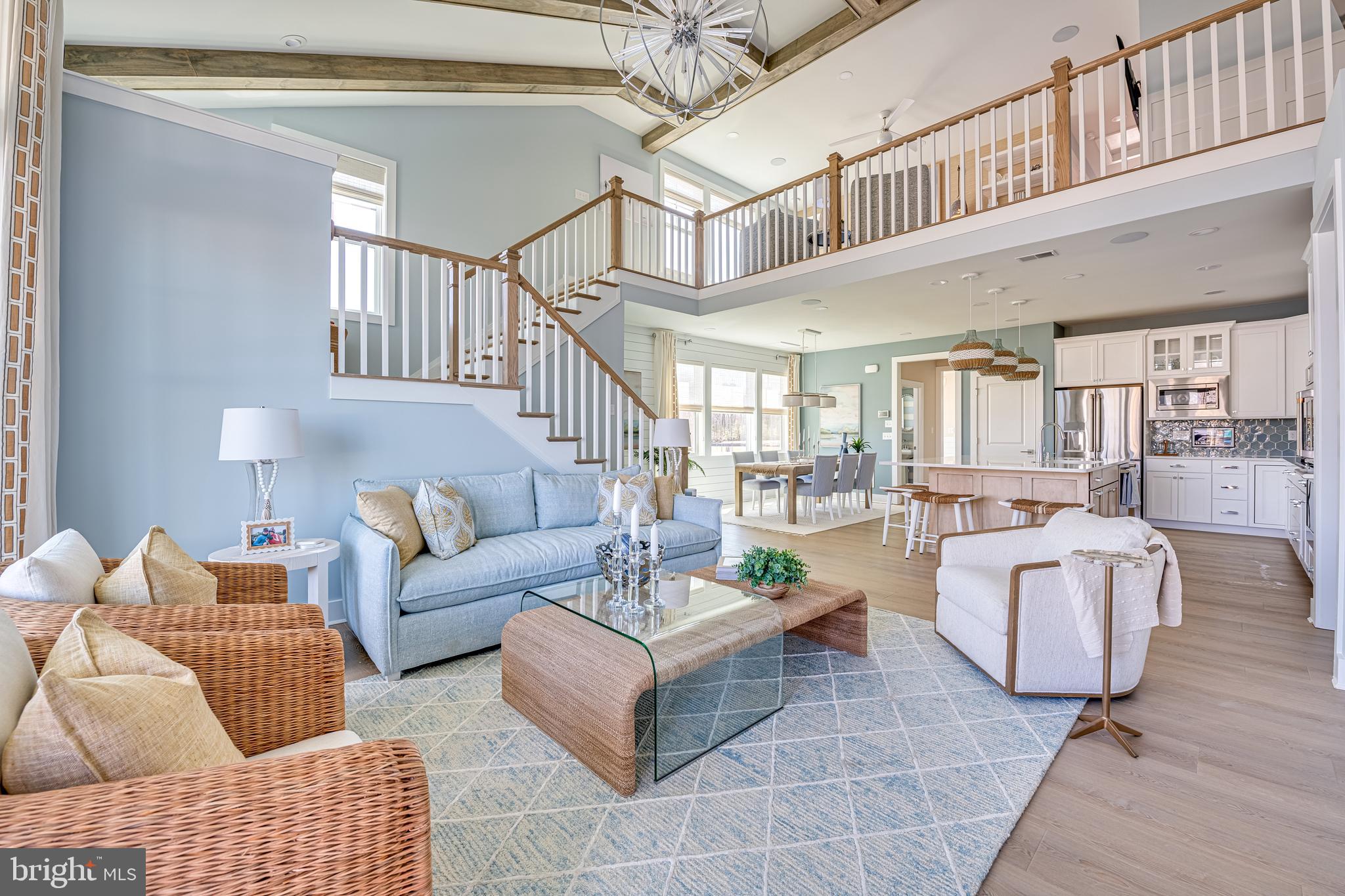 CHANNEL POINTE - Residential