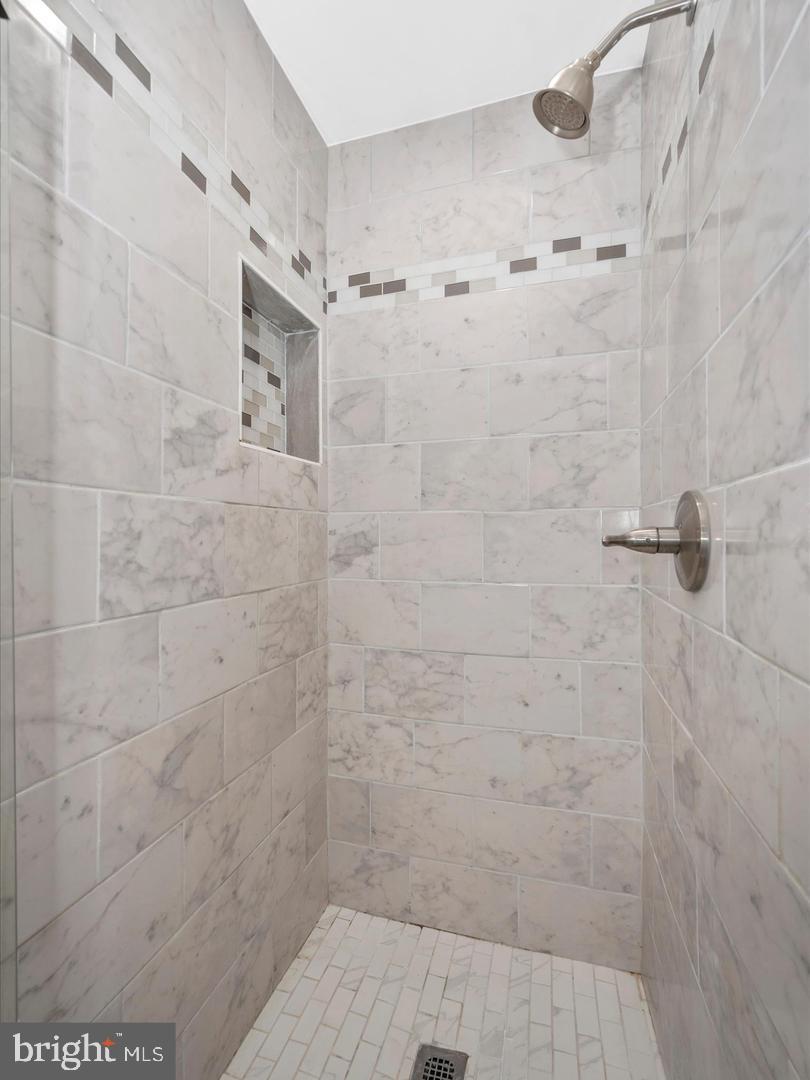 FREDERICK HEIGHTS - Residential Lease