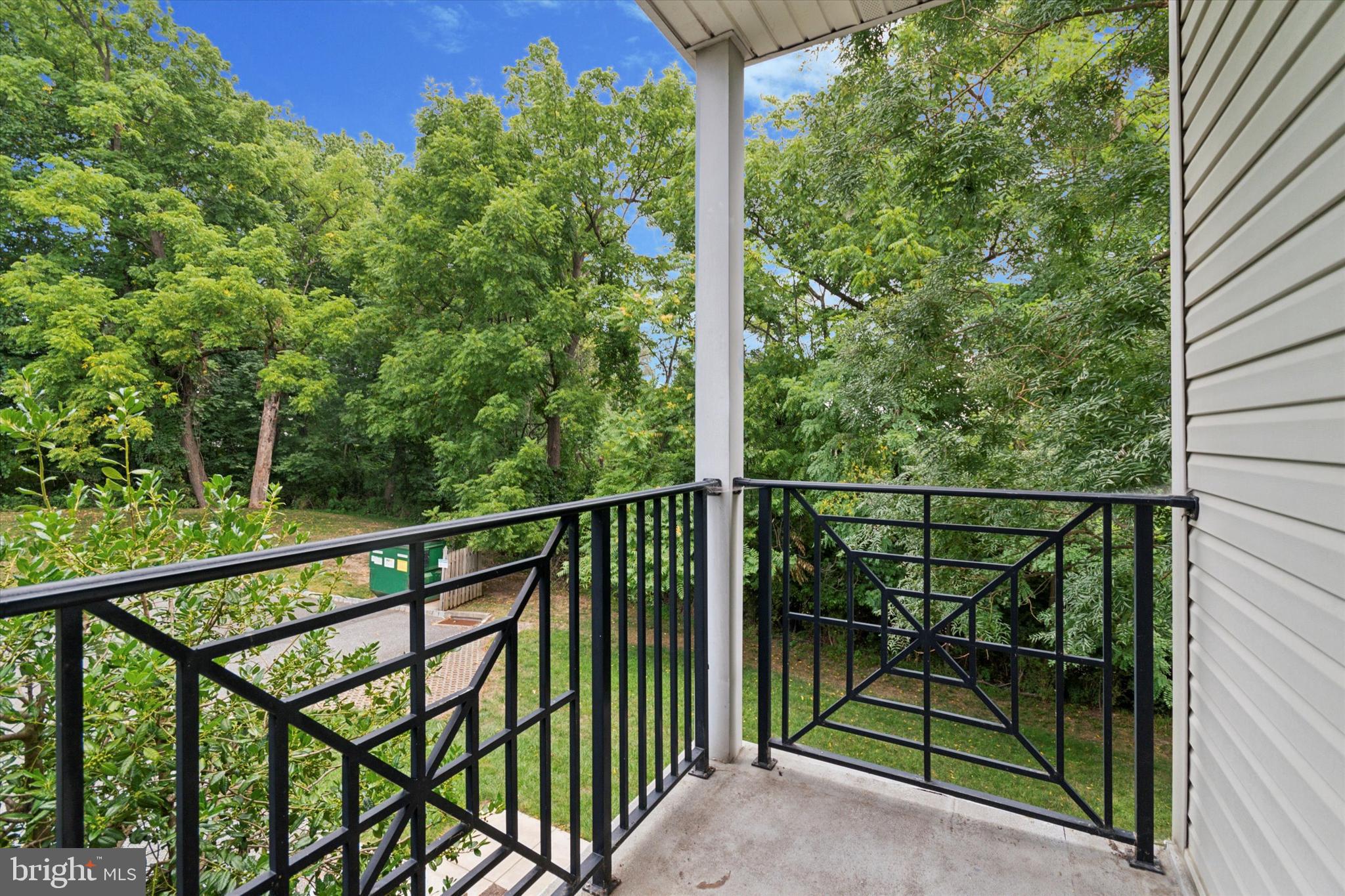 THE HOLLOW AT FOX VA - Residential