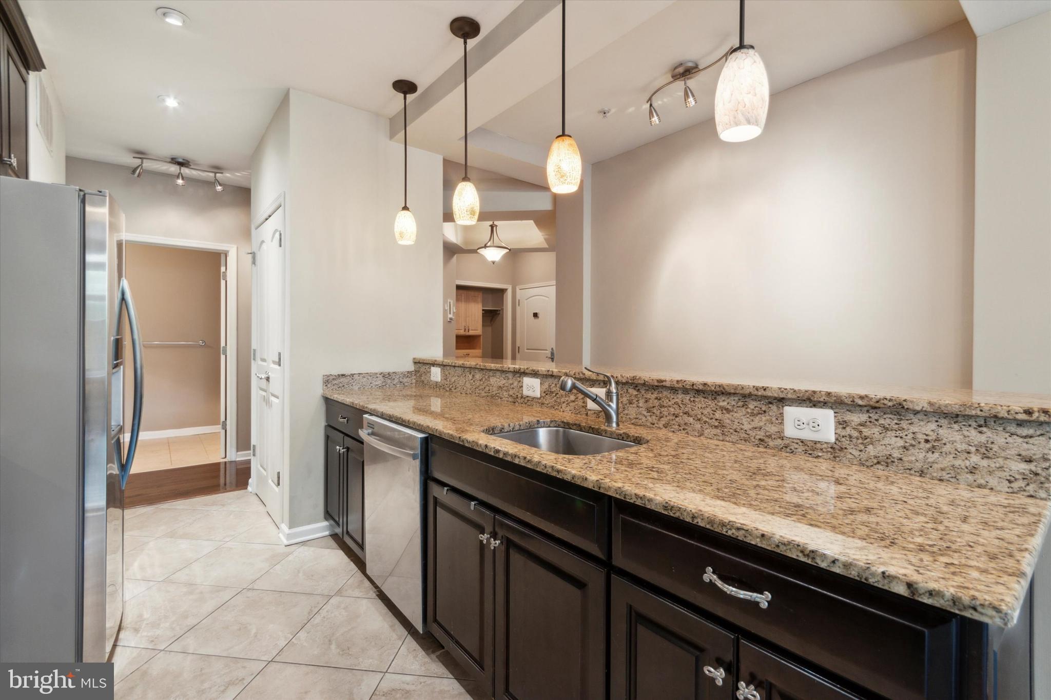 THE HOLLOW AT FOX VA - Residential