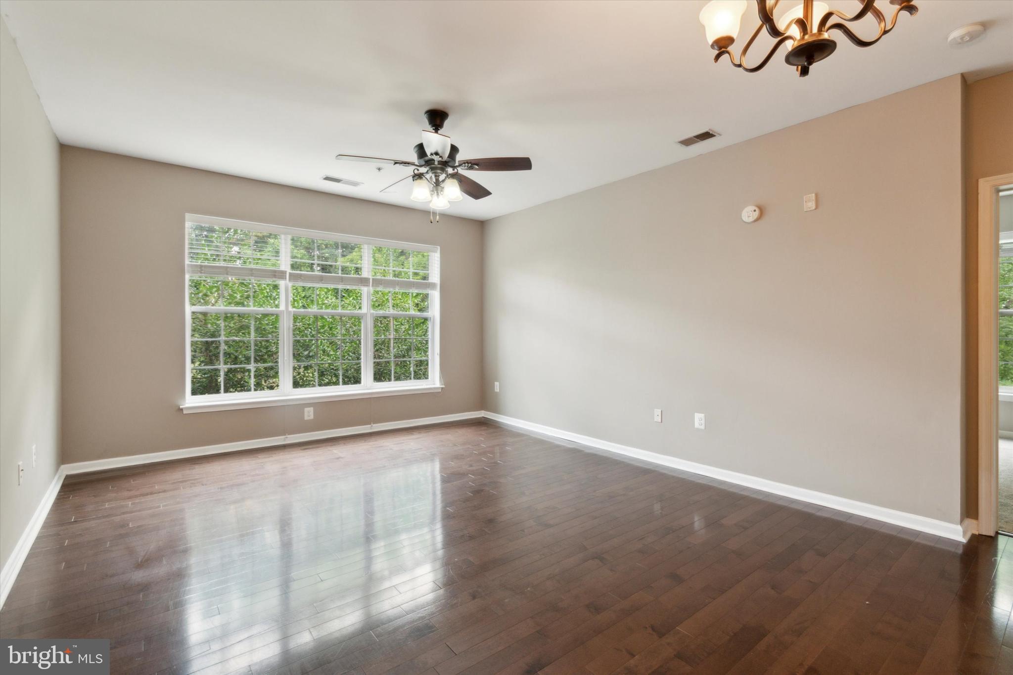 THE HOLLOW AT FOX VA - Residential