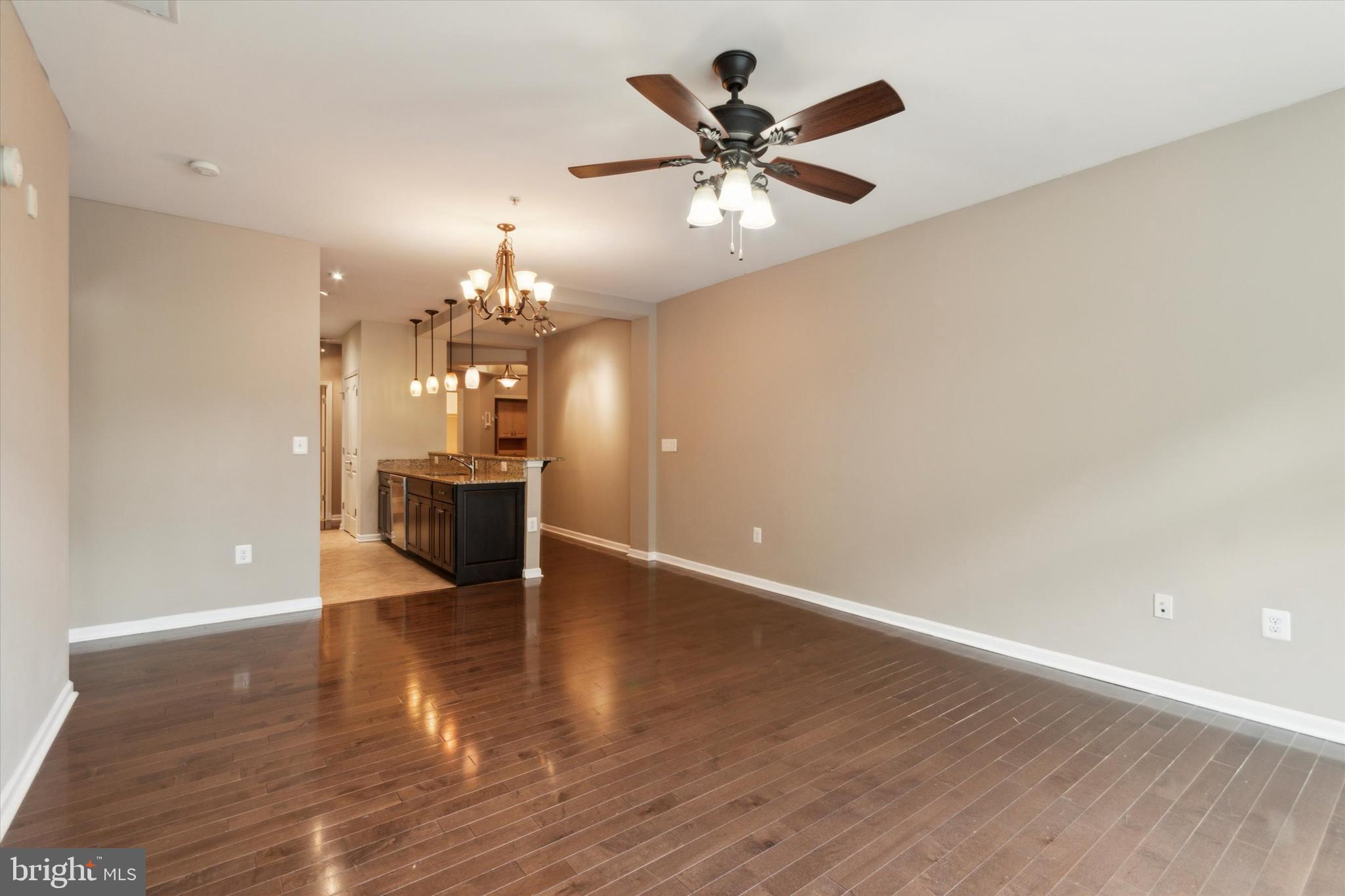 THE HOLLOW AT FOX VA - Residential