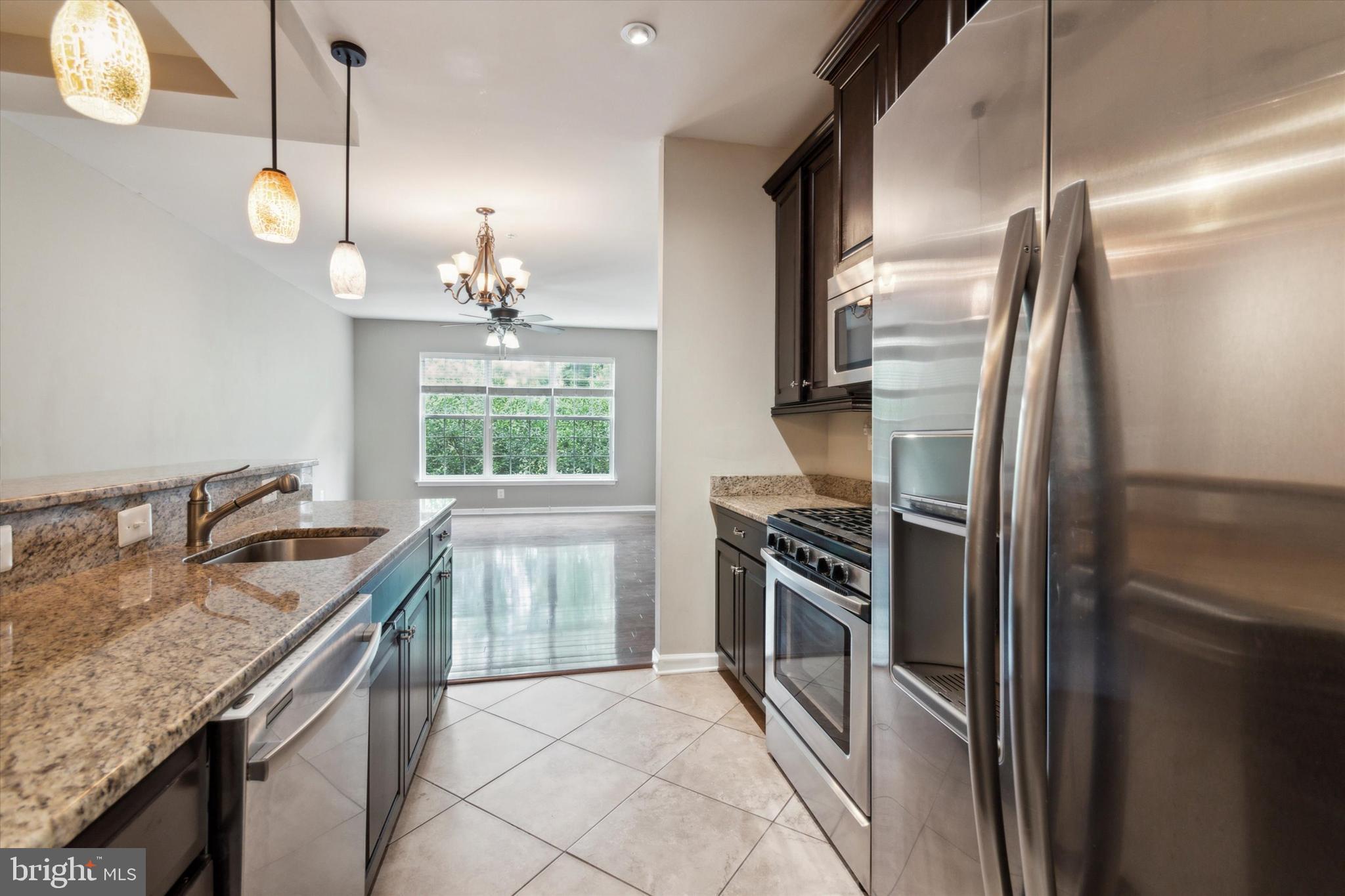 THE HOLLOW AT FOX VA - Residential