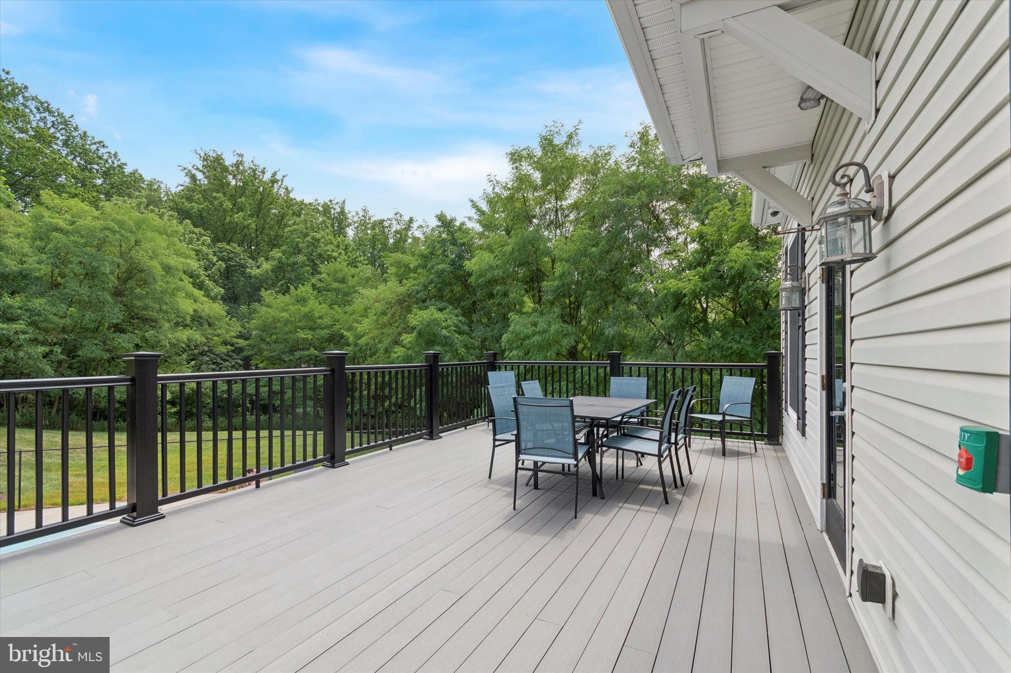 THE HOLLOW AT FOX VA - Residential