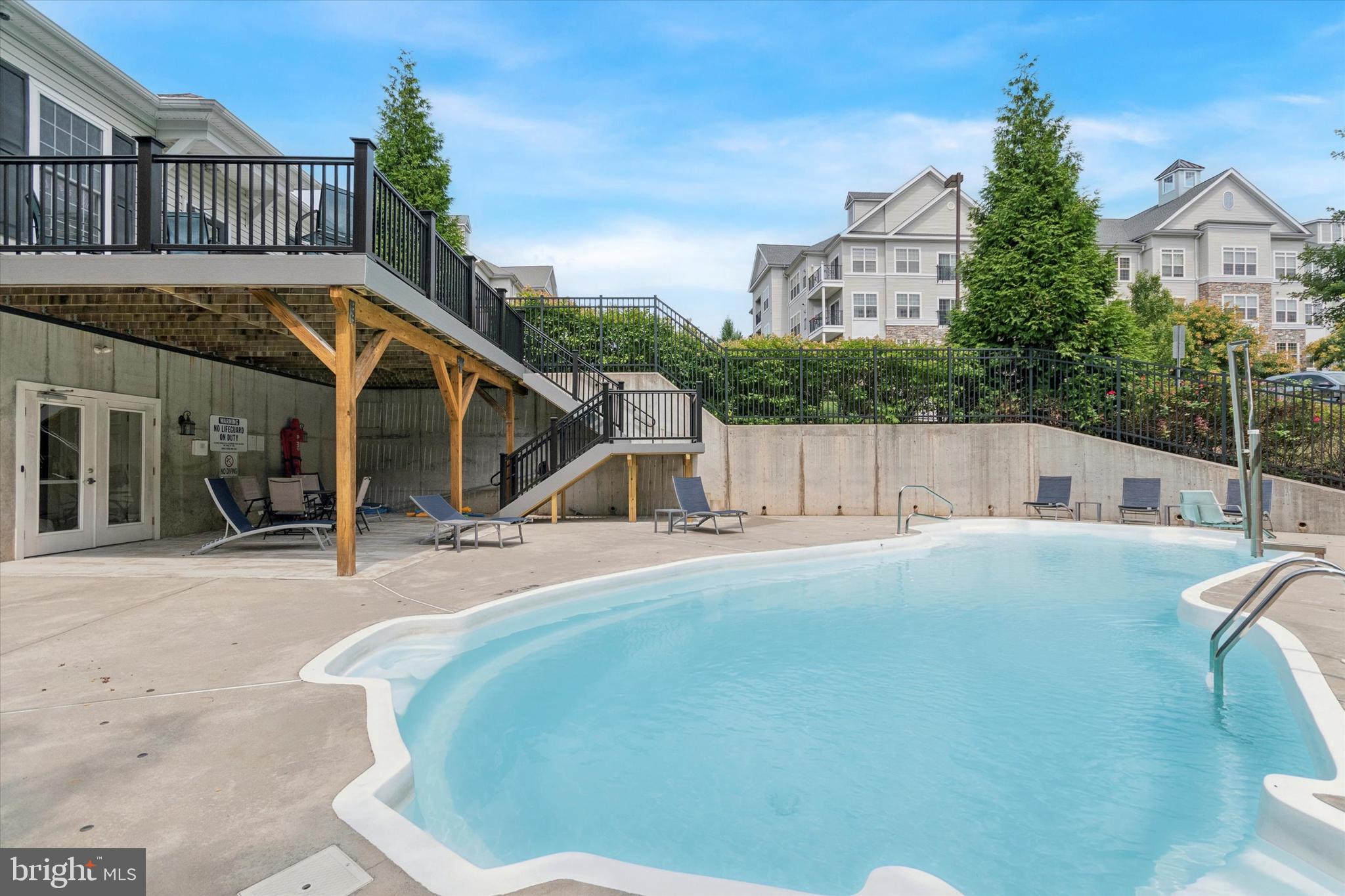 THE HOLLOW AT FOX VA - Residential