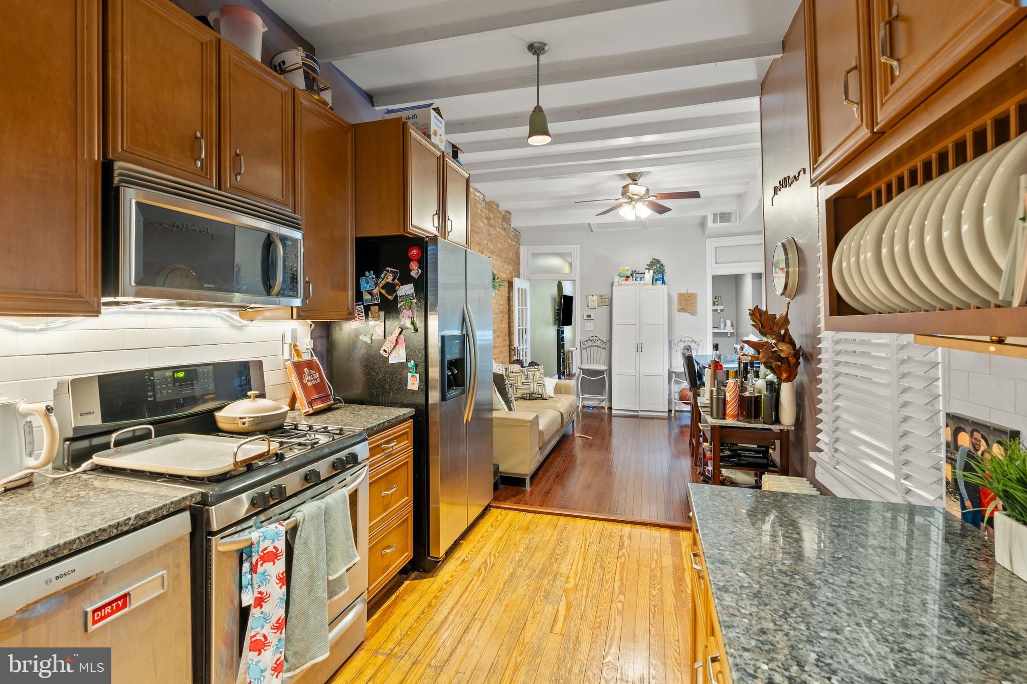 1043 RIVERSIDE AVENUE