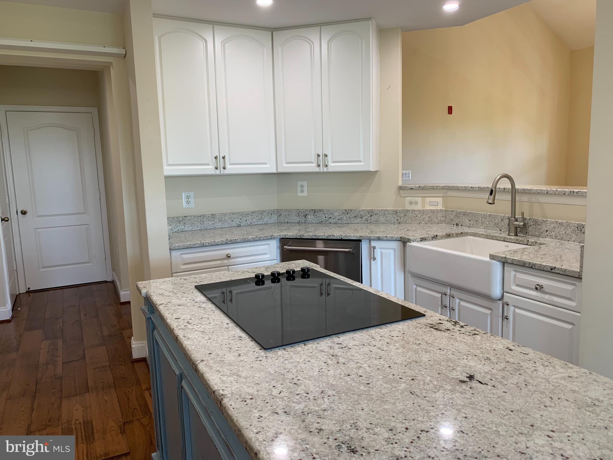 HIGH VIEW AT HUNT VALLEY - Residential Lease