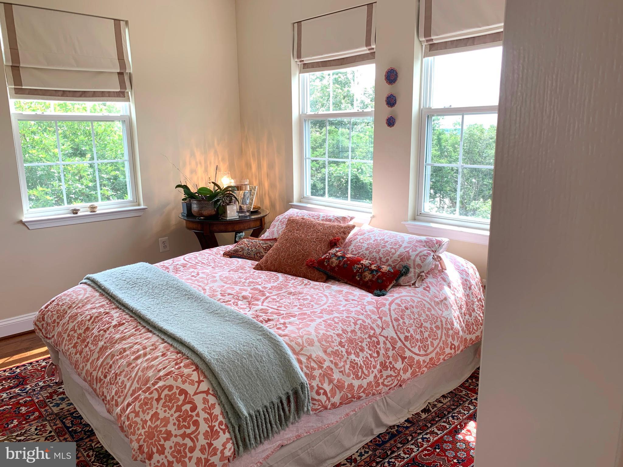 HIGH VIEW AT HUNT VALLEY - Residential Lease