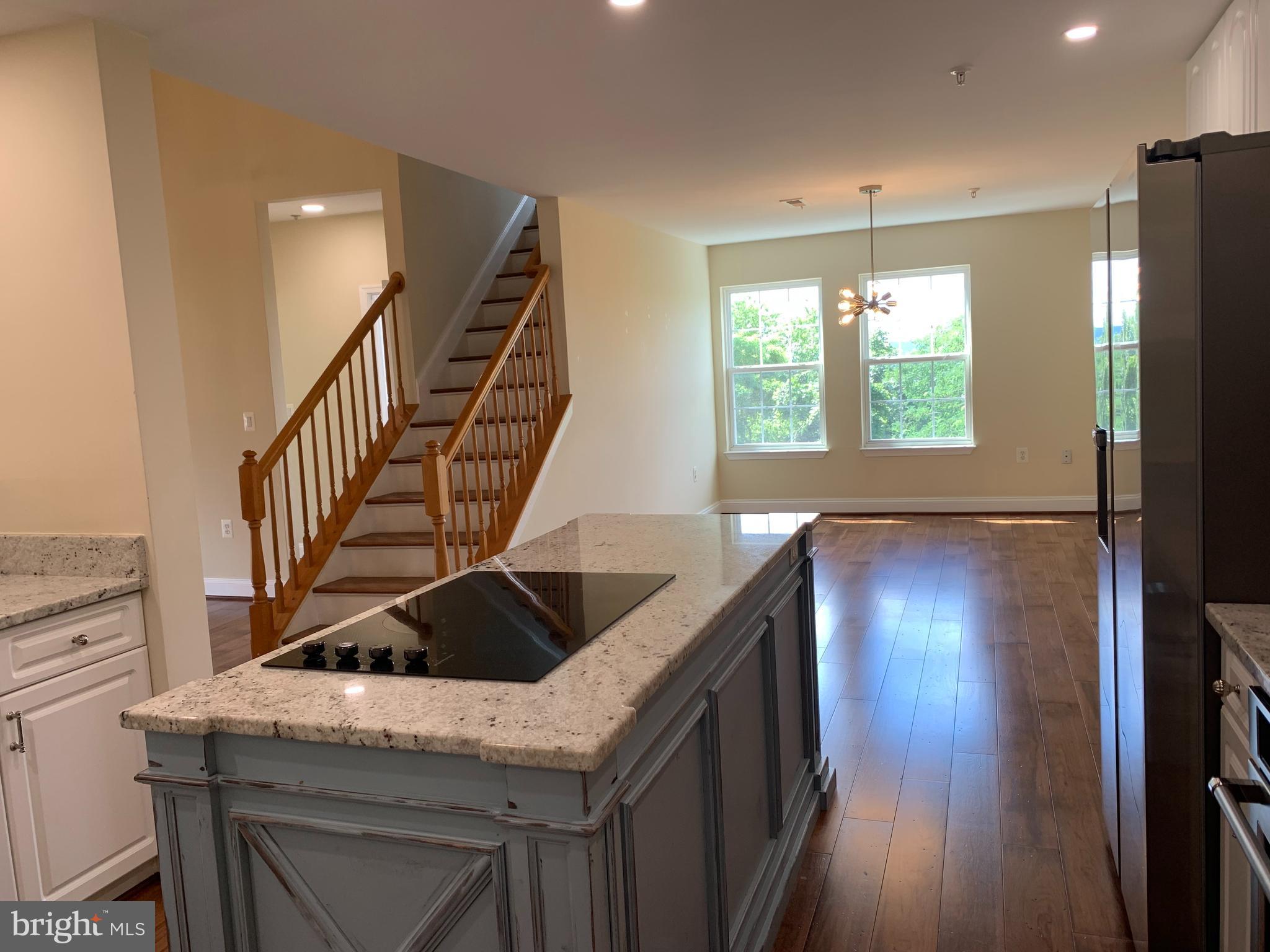 HIGH VIEW AT HUNT VALLEY - Residential Lease