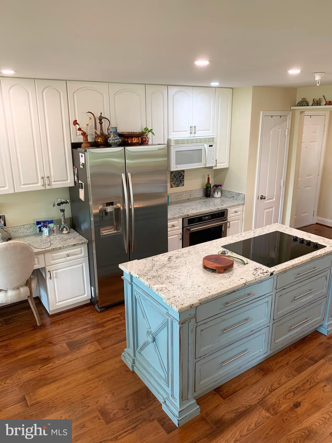 HIGH VIEW AT HUNT VALLEY - Residential Lease