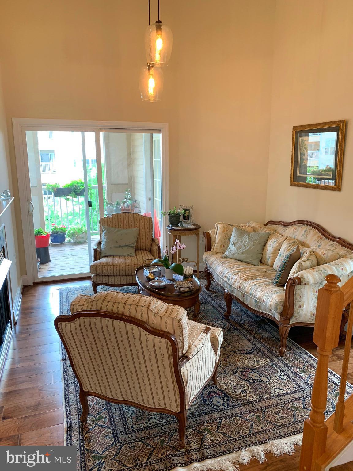 HIGH VIEW AT HUNT VALLEY - Residential Lease